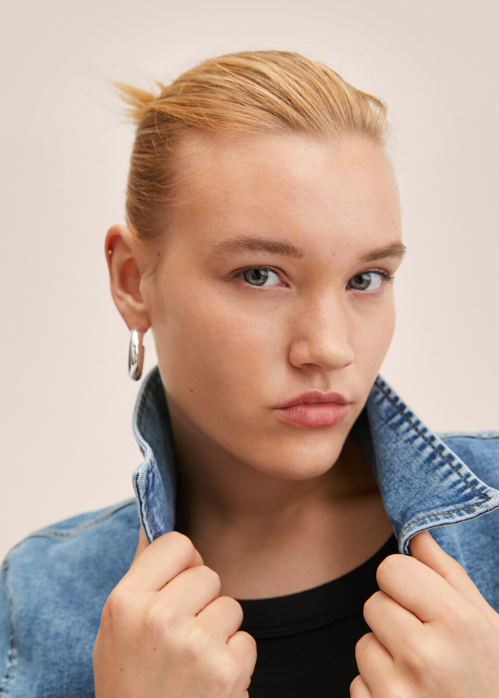 Pocketed denim jacket - Details of the article 5