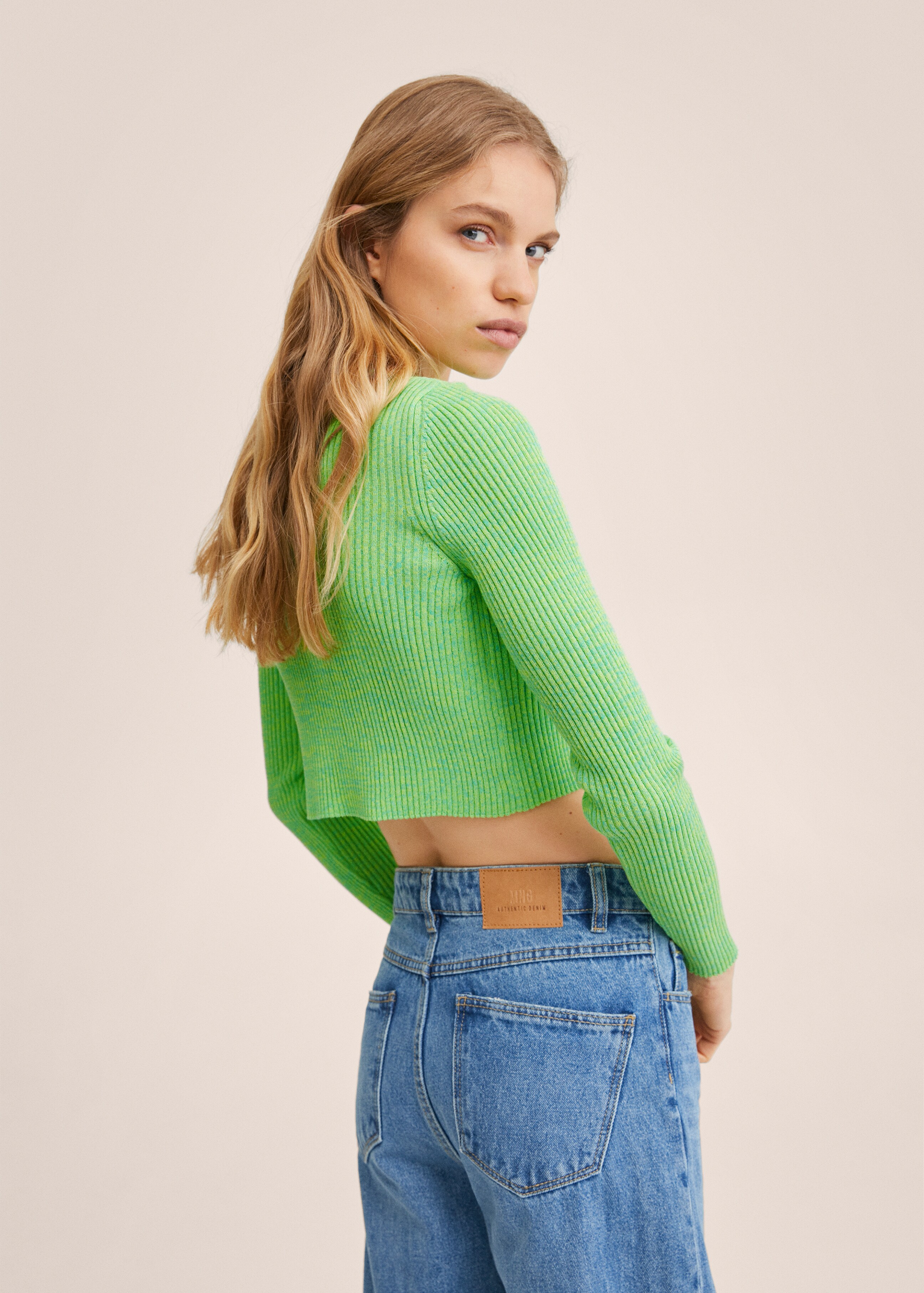 Knitted cropped cardigan - Reverse of the article