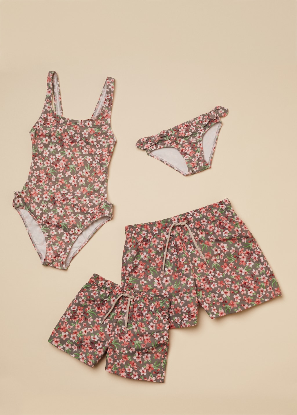 Culotte bikini à fleurs et volant - Détail de l'article 9