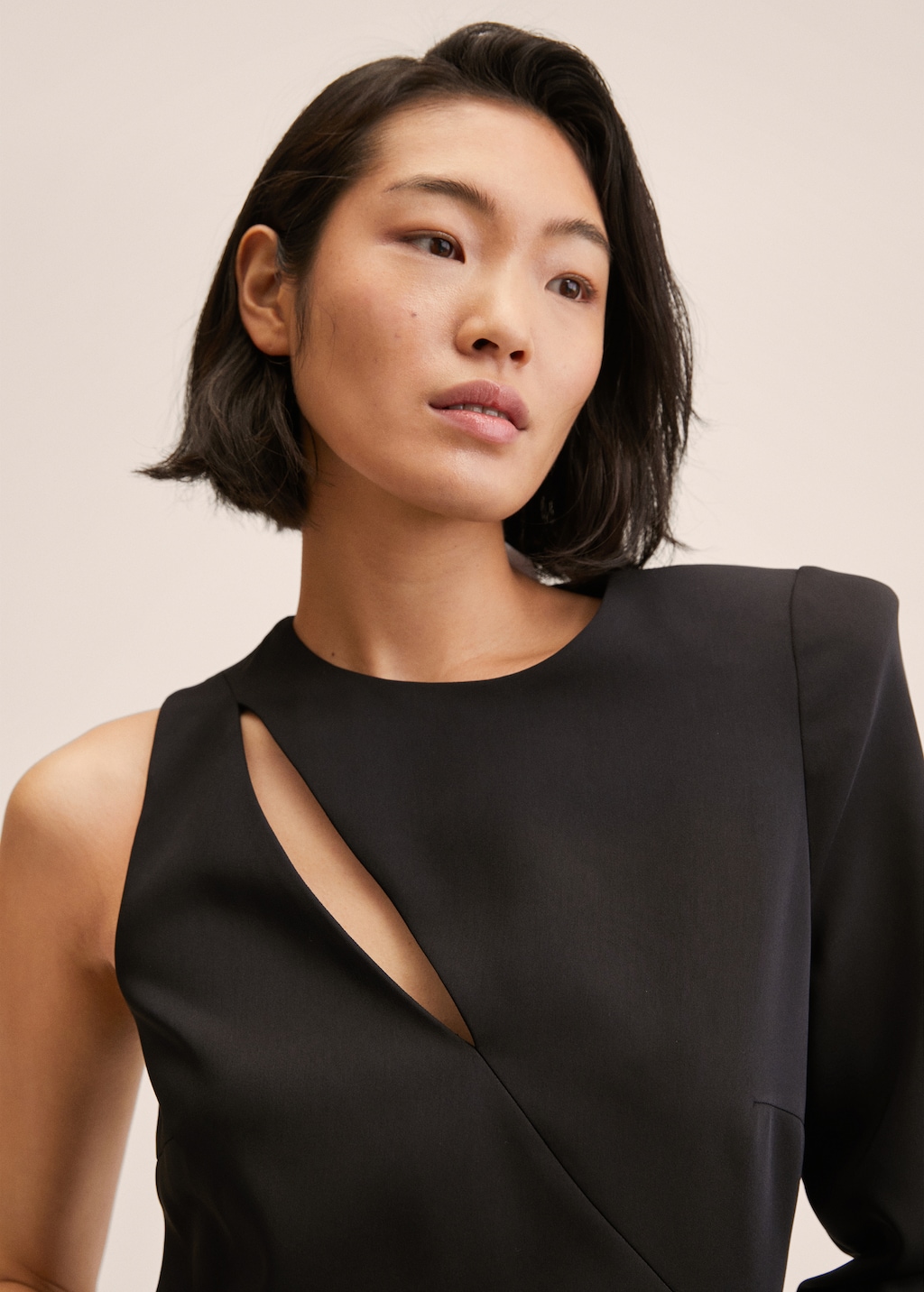 Asymmetric neckline dress - Details of the article 1