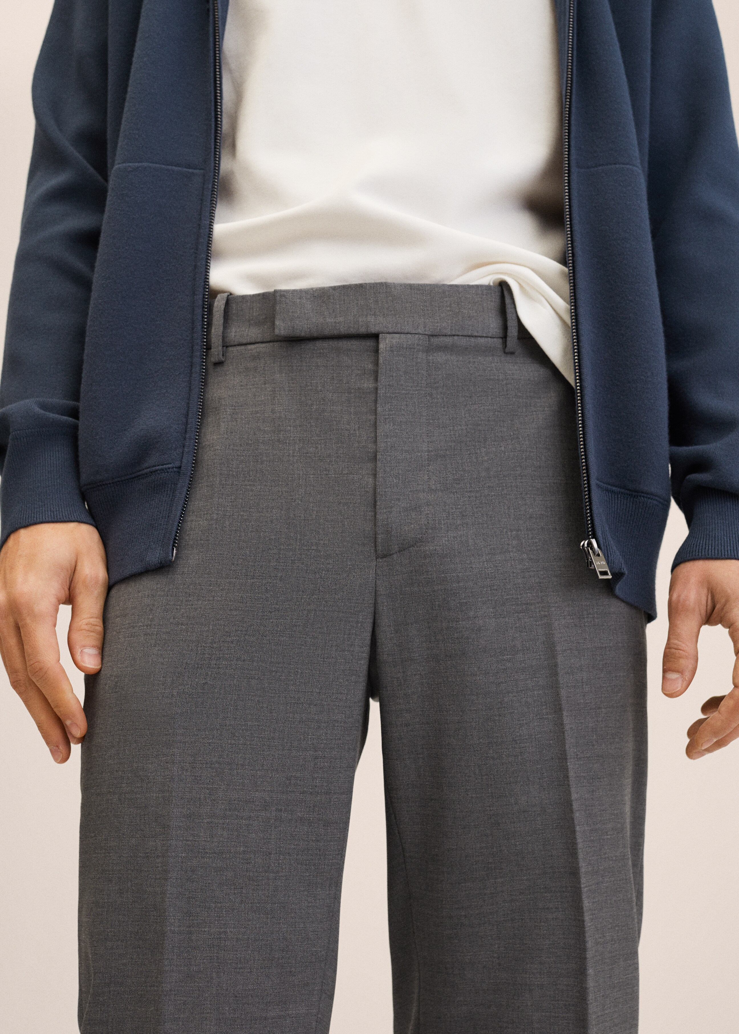 Slim Fit Anzughose aus Schurwolle - Detail des Artikels 1
