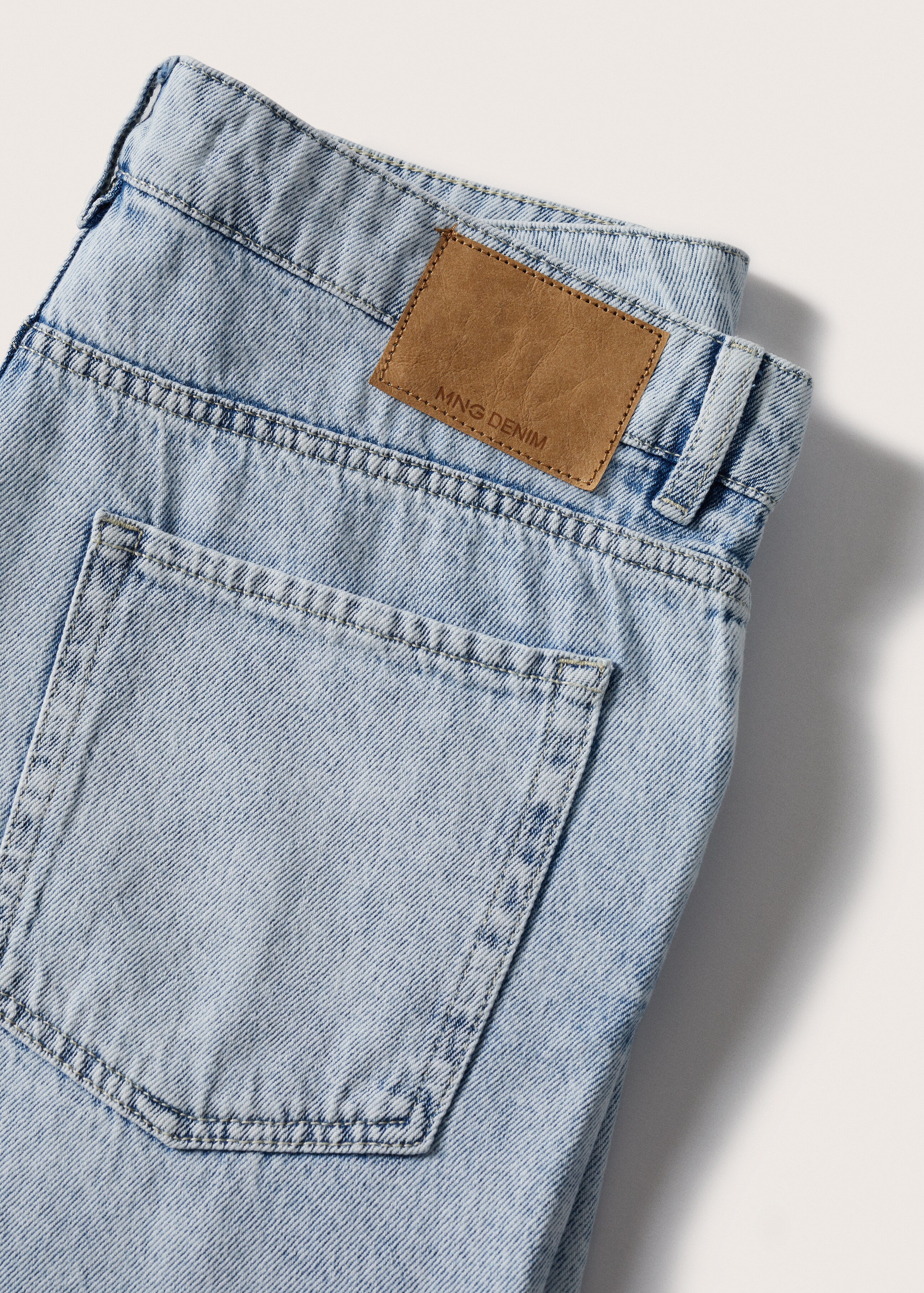 Jeans-Bermudashorts mit Bleached-Waschung - Detail des Artikels 8