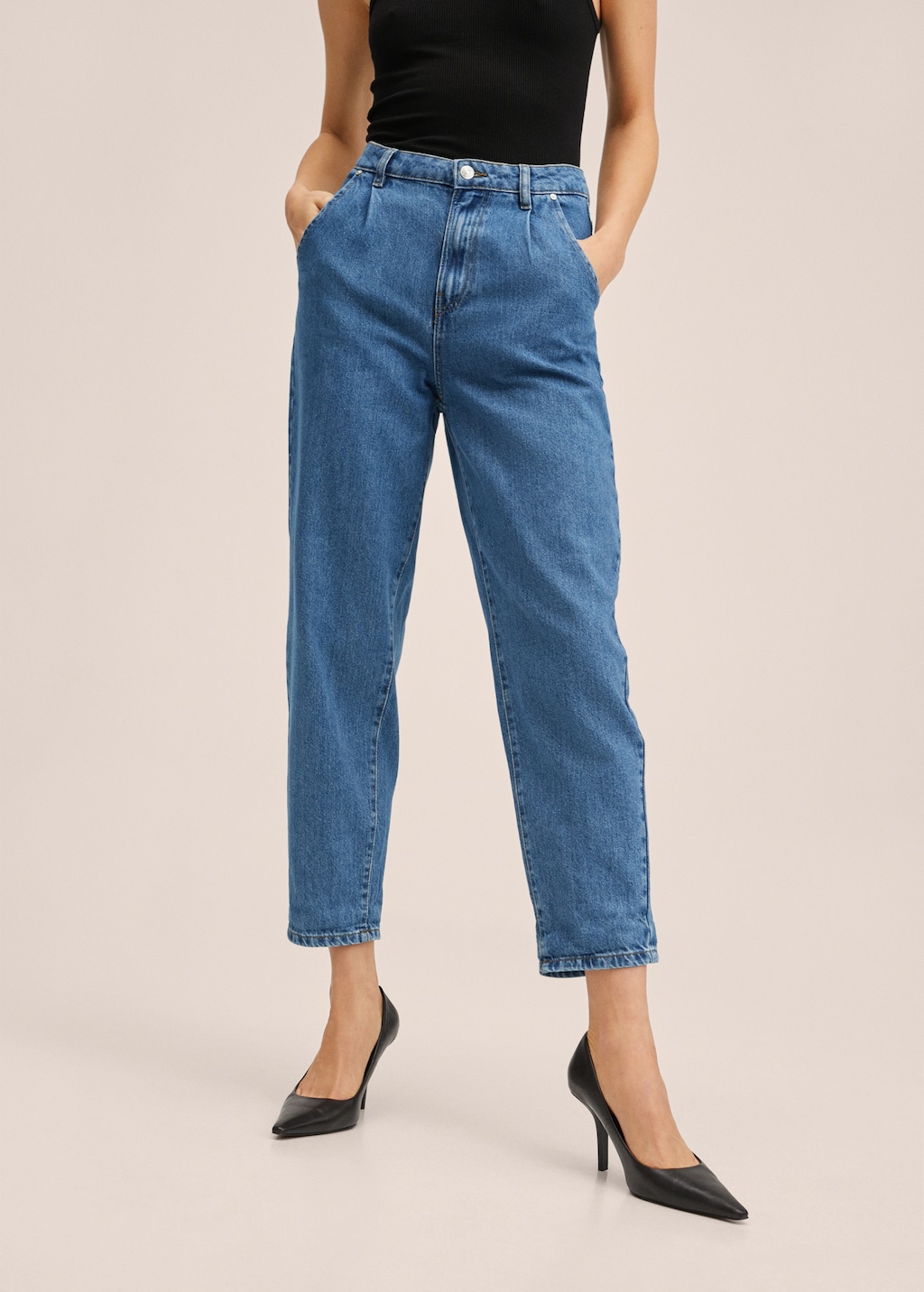 <b>Regina</b> slouchy <b>jeans</b> - Medium plane.