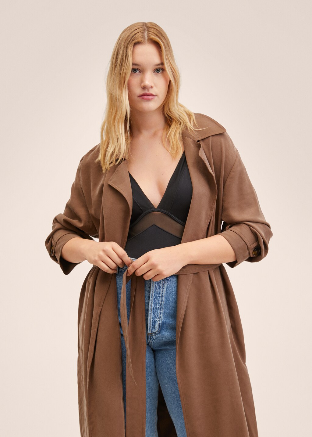 Soepelvallende oversized trenchcoat - Detail van het artikel 5