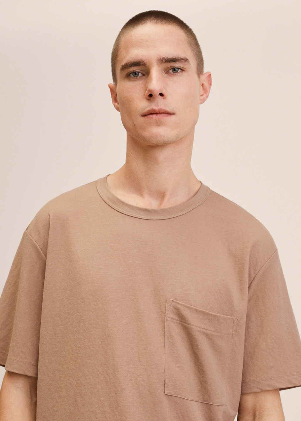 Flowy pocket t-shirt - Details of the article 1