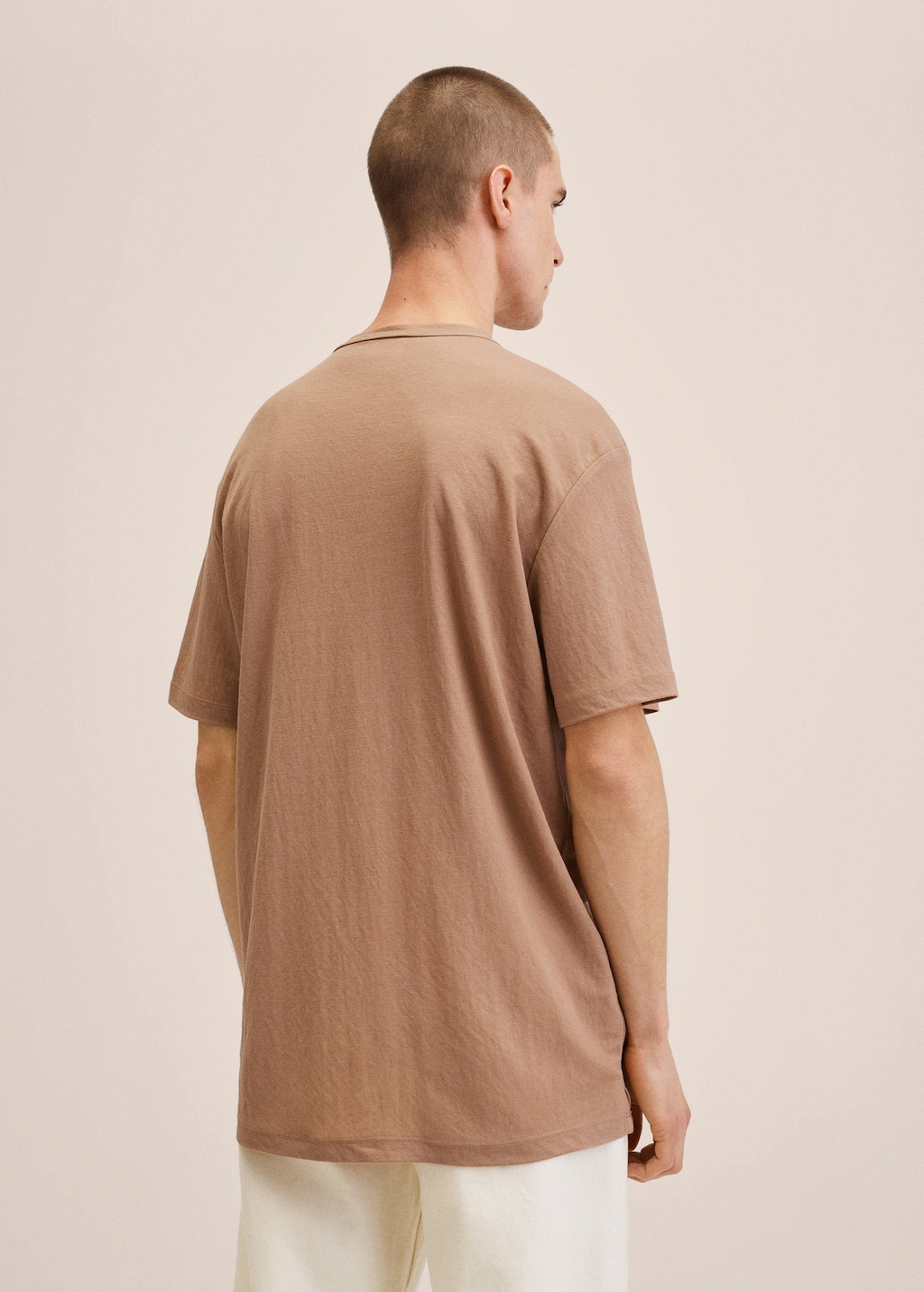 Flowy pocket t-shirt - Reverse of the article