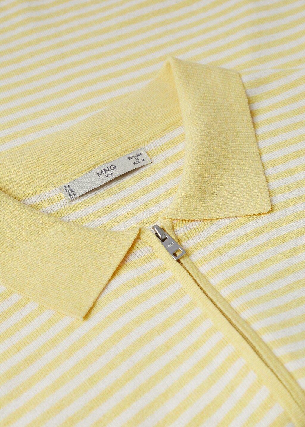 Striped zip-up polo shirt - Details of the article 8