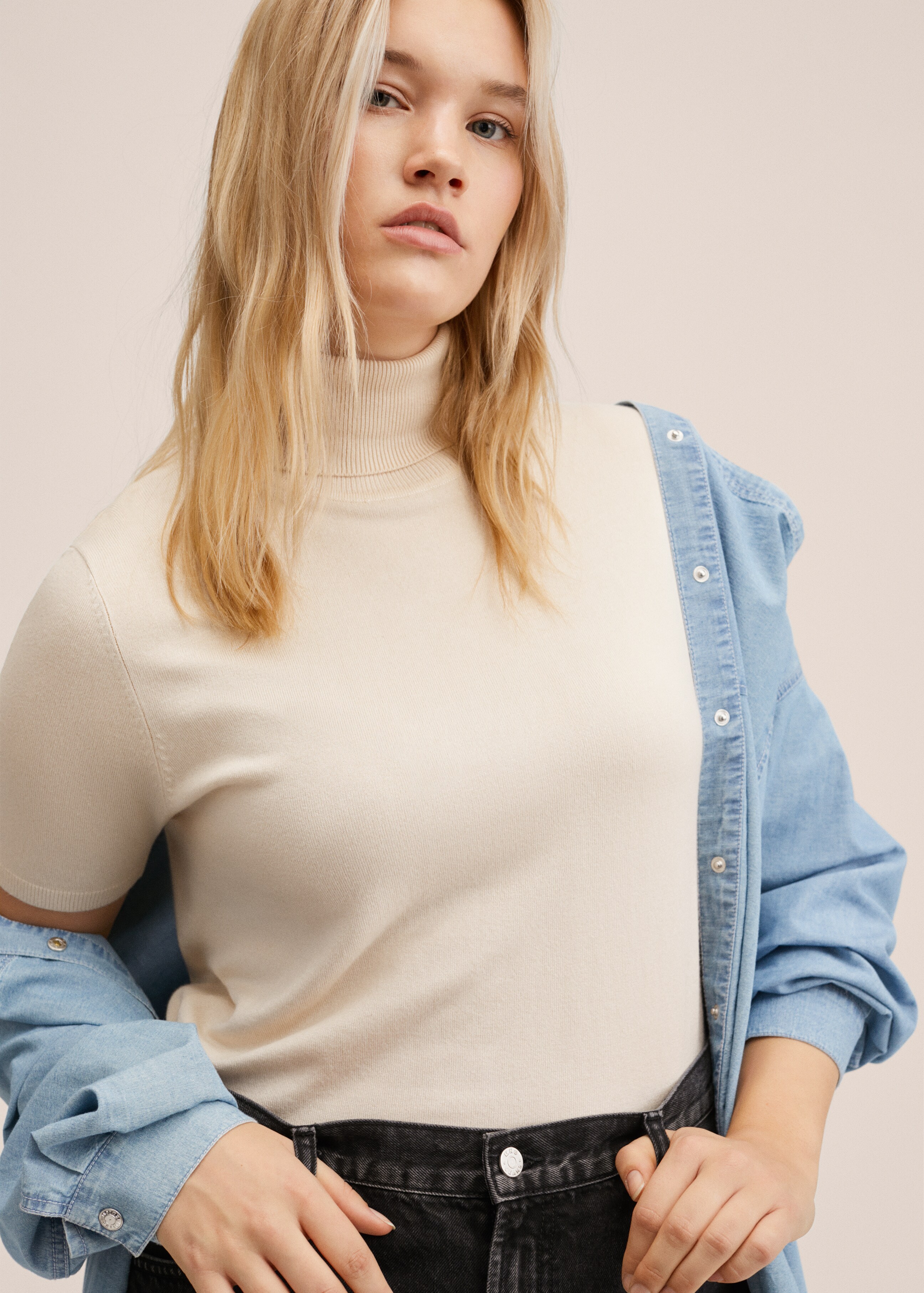 Turtleneck knitted sweater - Details of the article 4