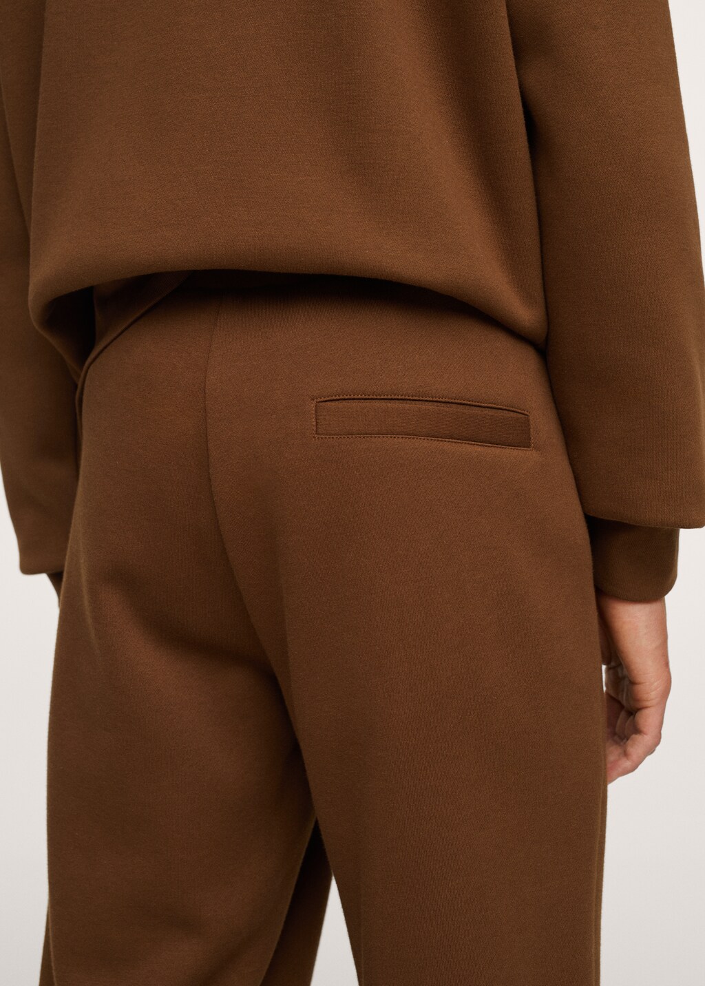 Cotton jogger-style trousers - Details of the article 3