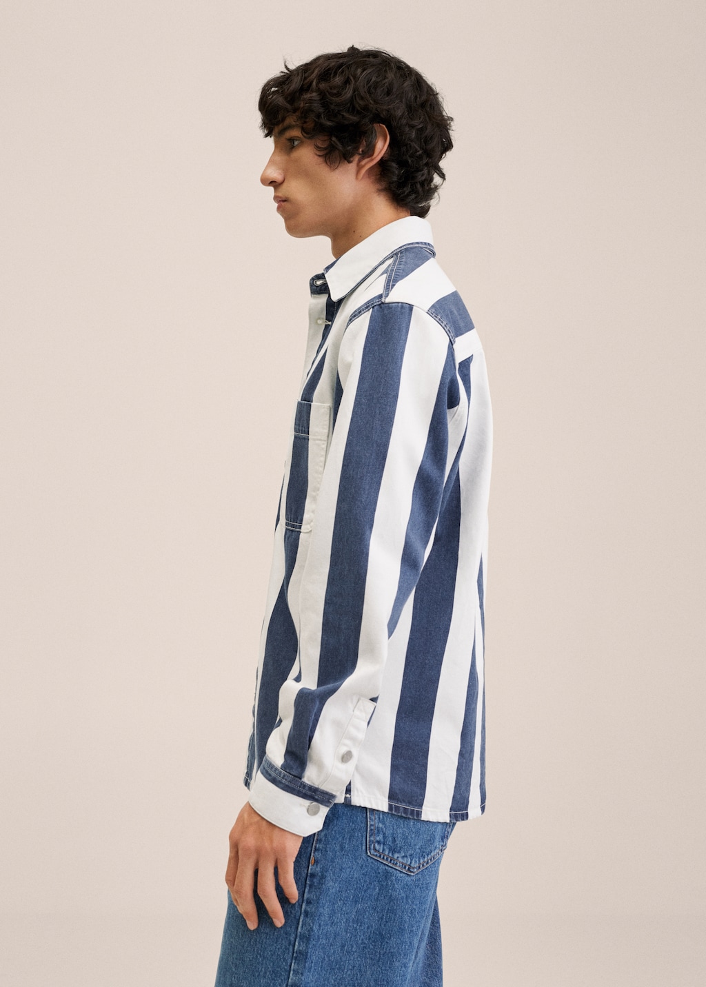 Striped denim shirt - Details of the article 2