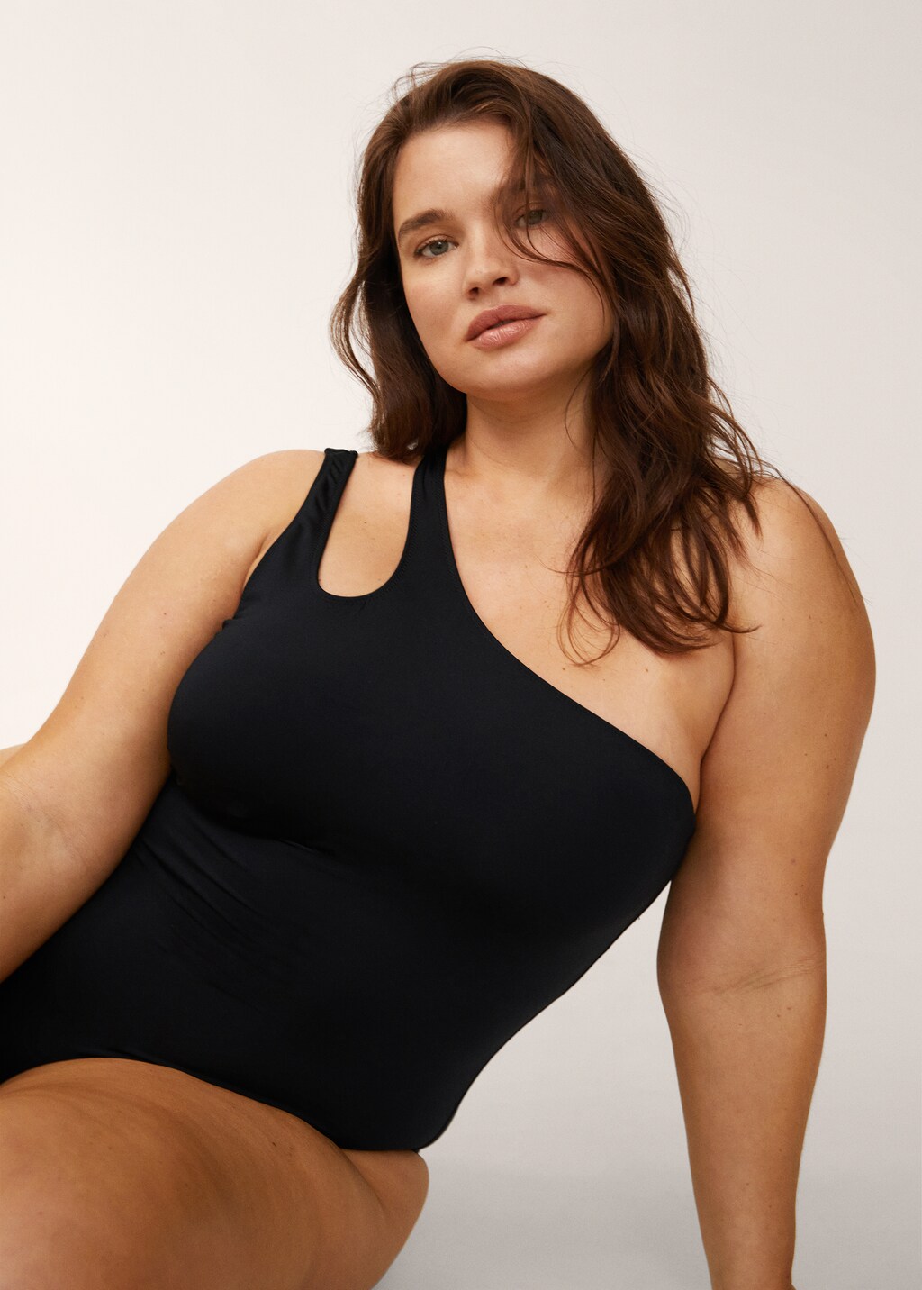 Asymmetrical swimsuit with wide straps - Details of the article 1