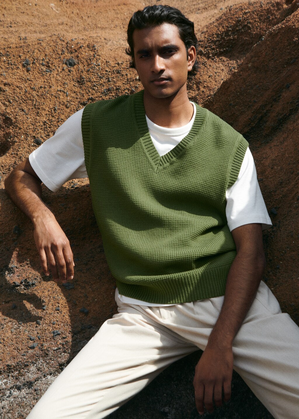 Structured knitted gilet - Details of the article 5