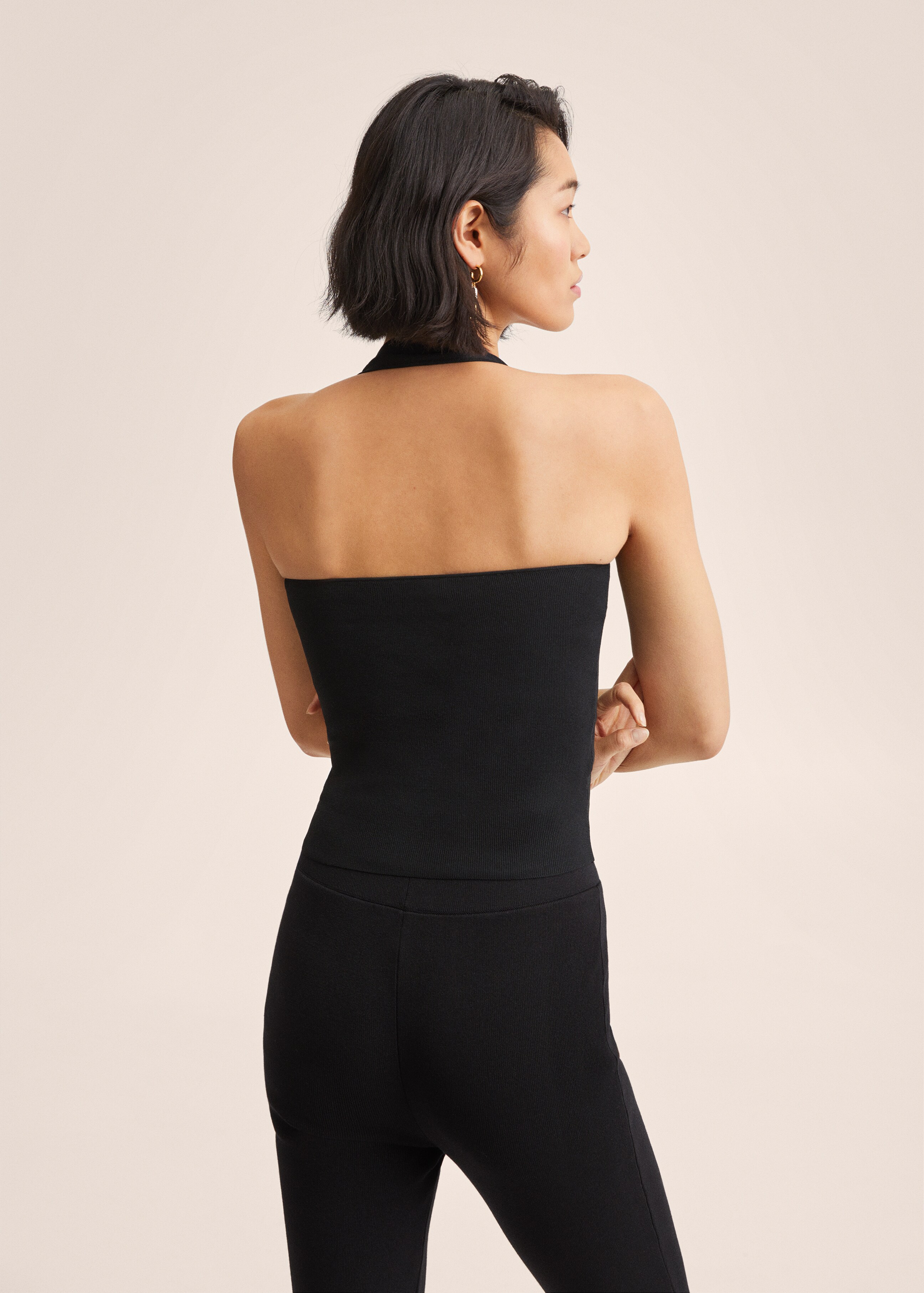 Open back knitted top - Reverse of the article