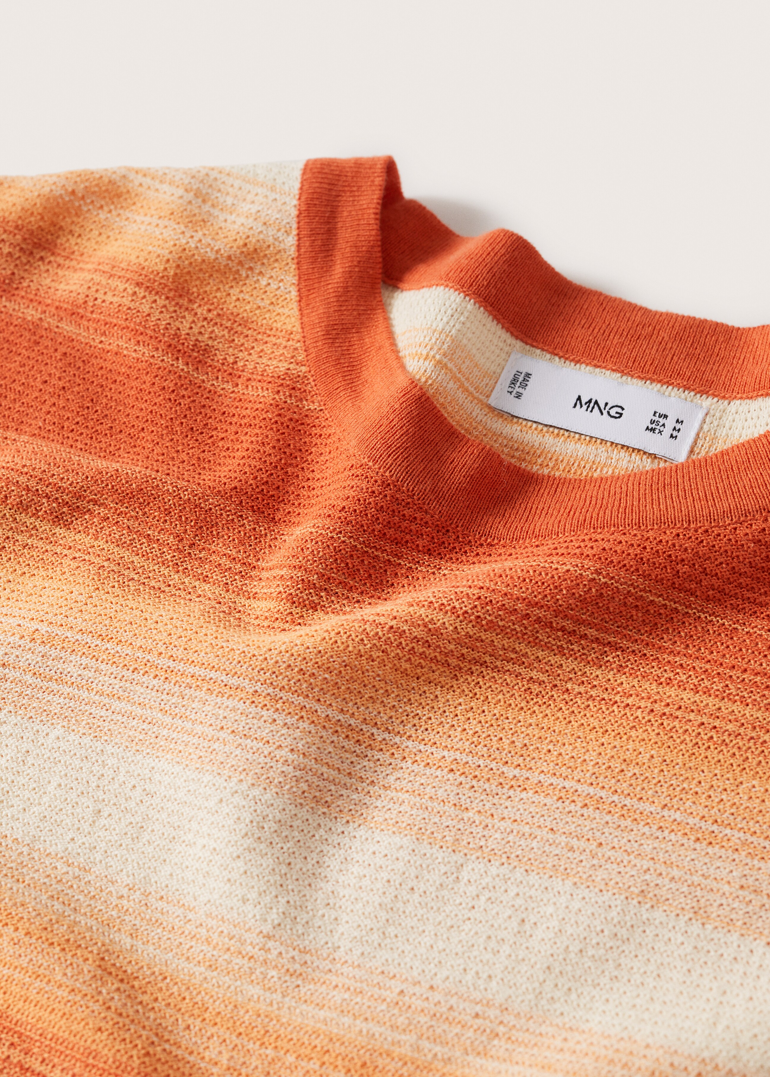 Gradient knitted t-shirt - Details of the article 7