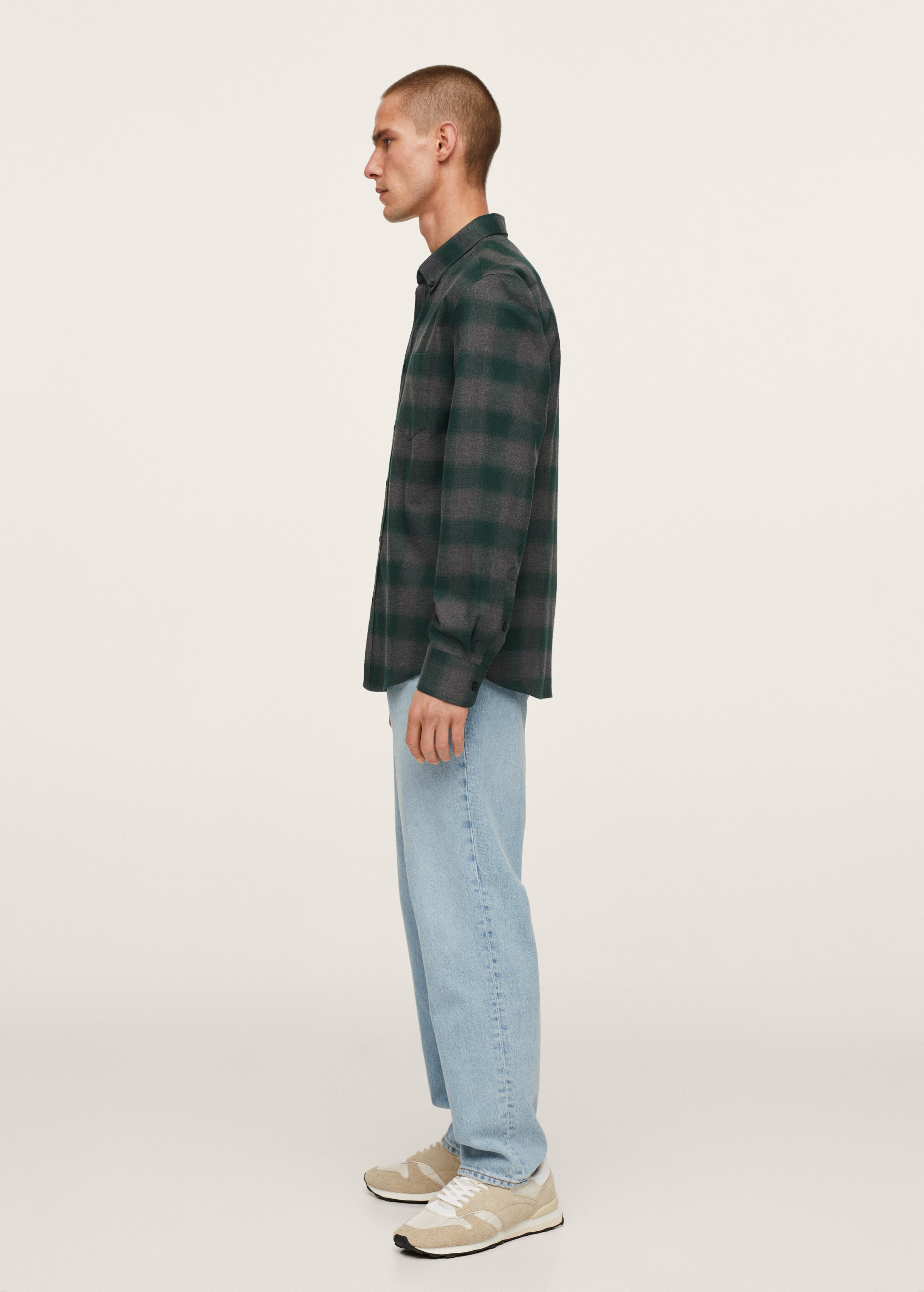 Checked flannel shirt - Details of the article 2