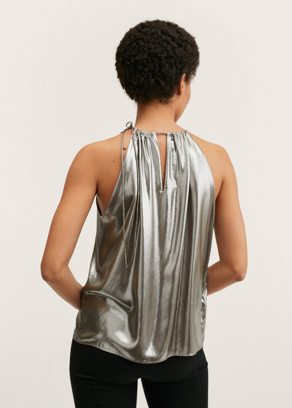 Metallic halter top - Reverse of the article