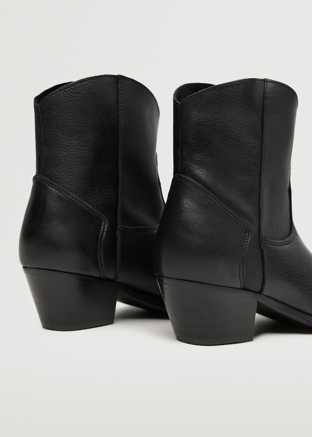 Leather cowboy ankle boots - Details of the article 2