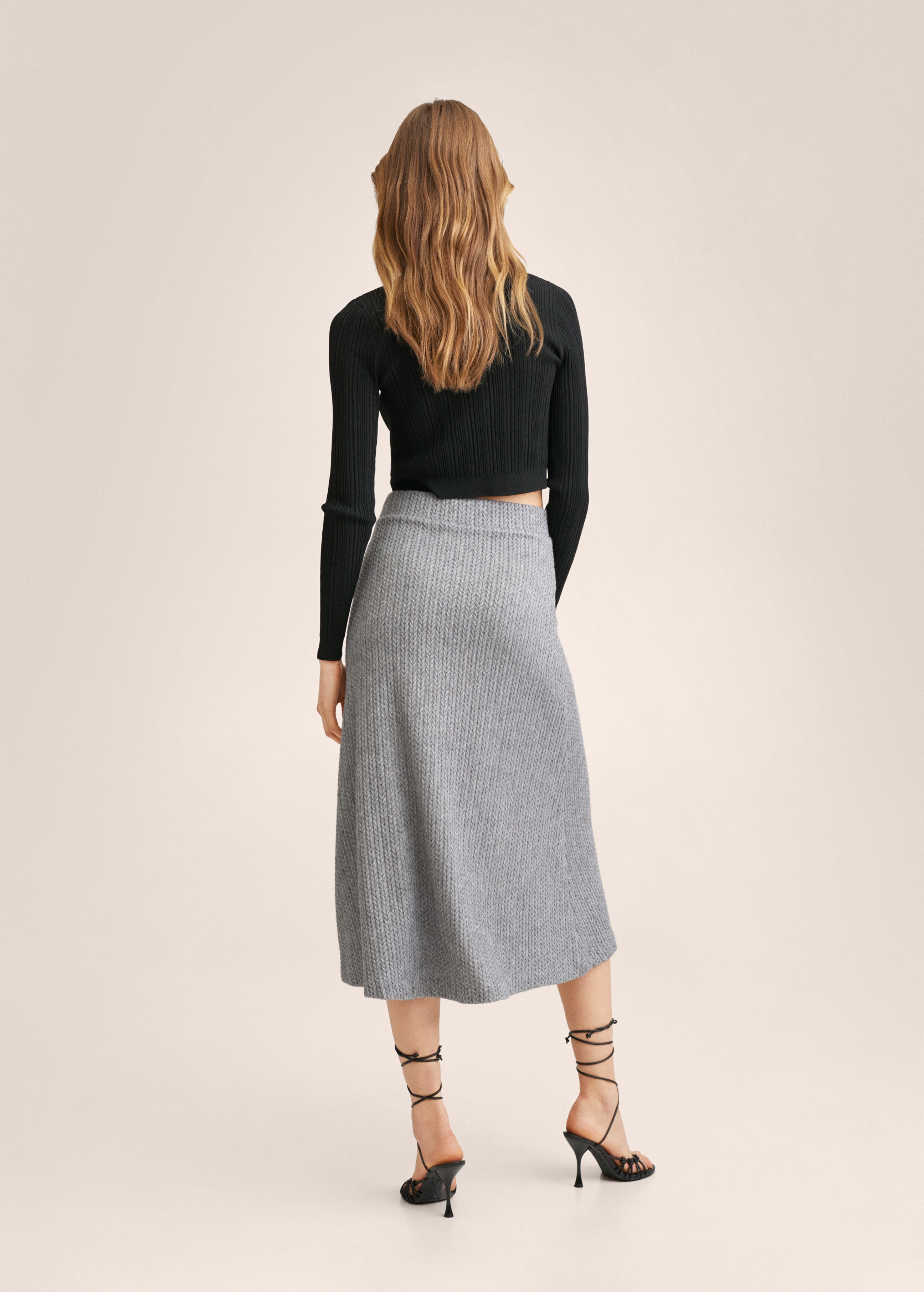 Cable-knit skirt - Reverse of the article