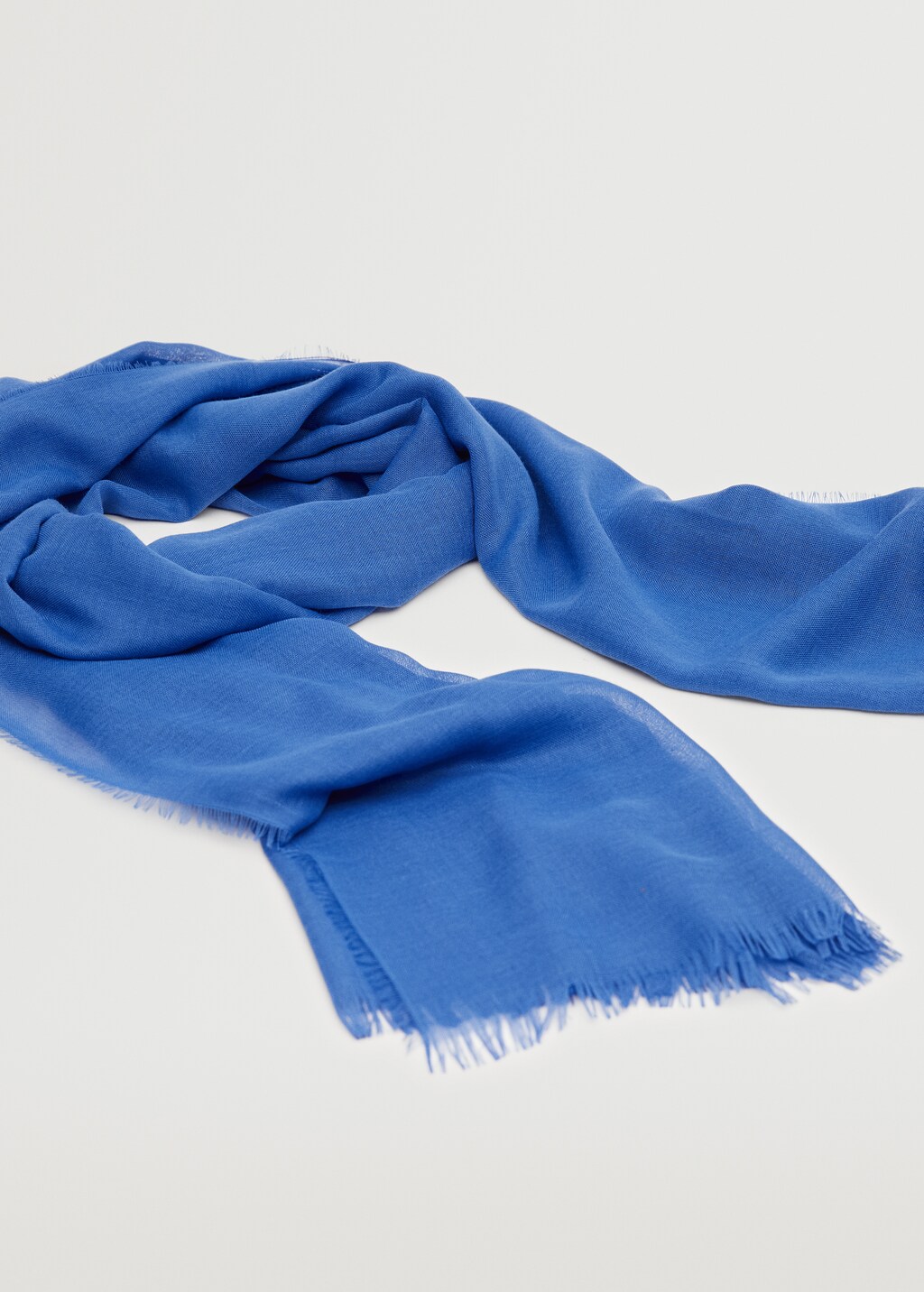 Frayed edge scarf - Details of the article 2