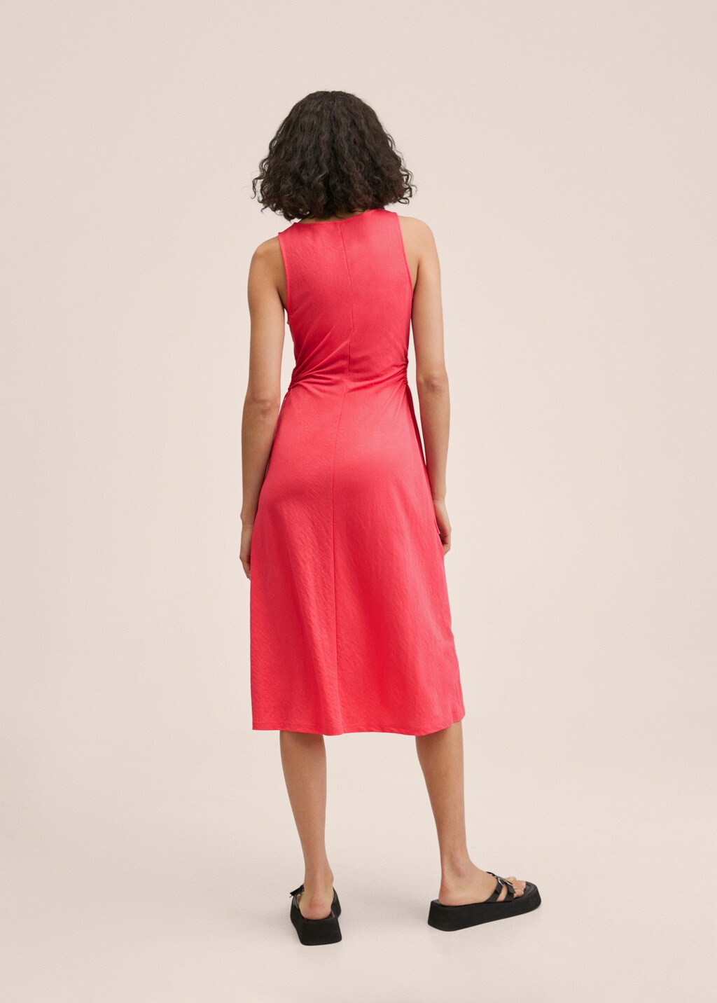 Side slit dress - Reverse of the article