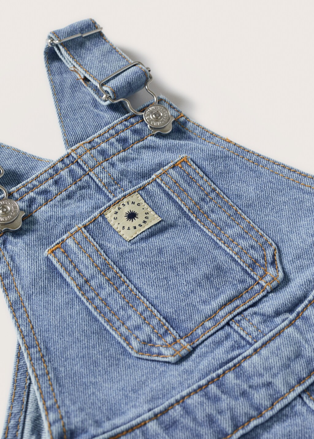 Short denim dungarees - Details of the article 8