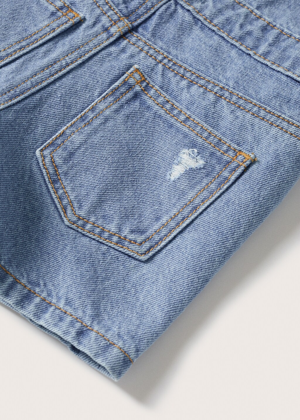 Short denim dungarees - Details of the article 9