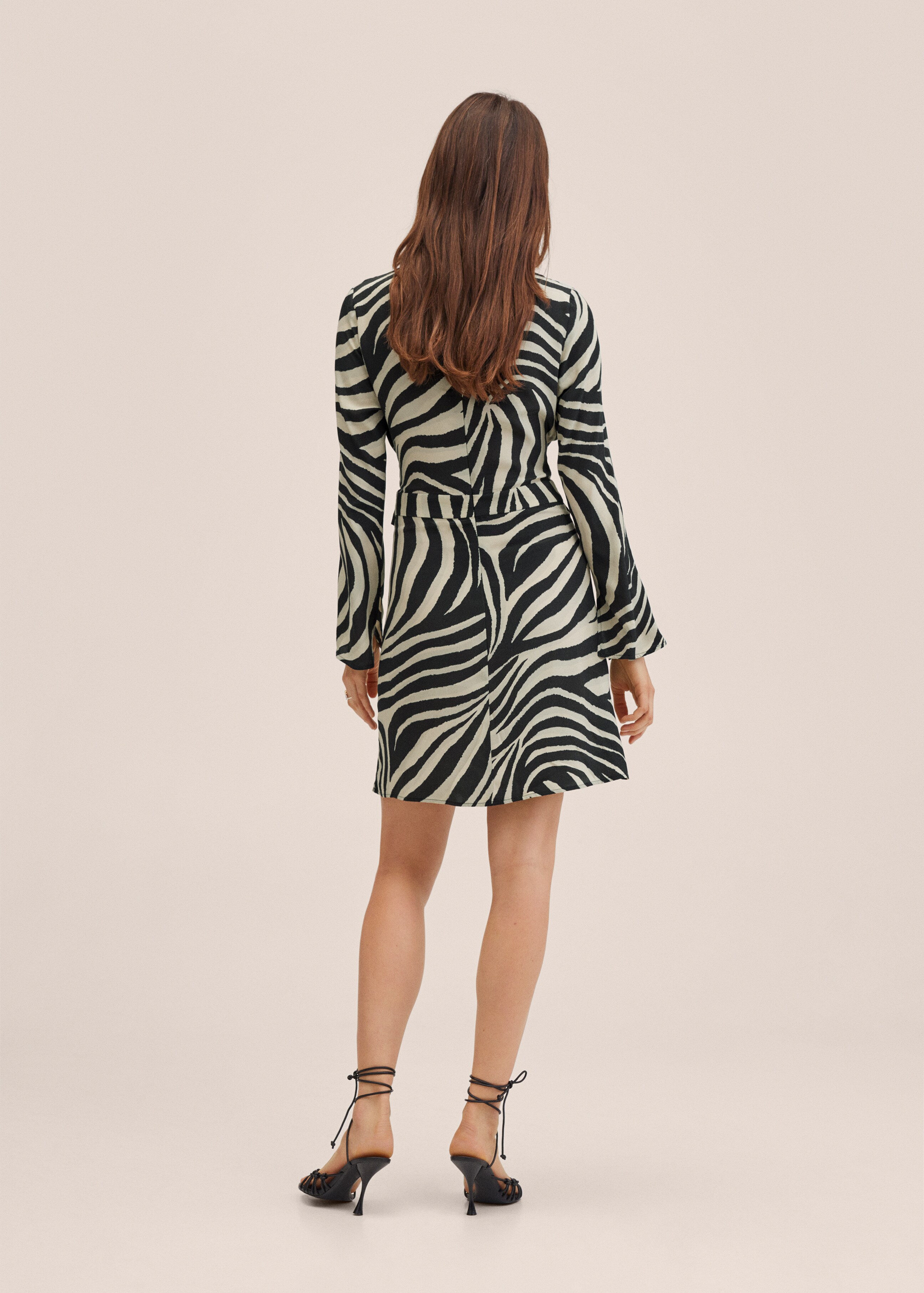 Kleid mit Animal-Print - Rückseite des Artikels