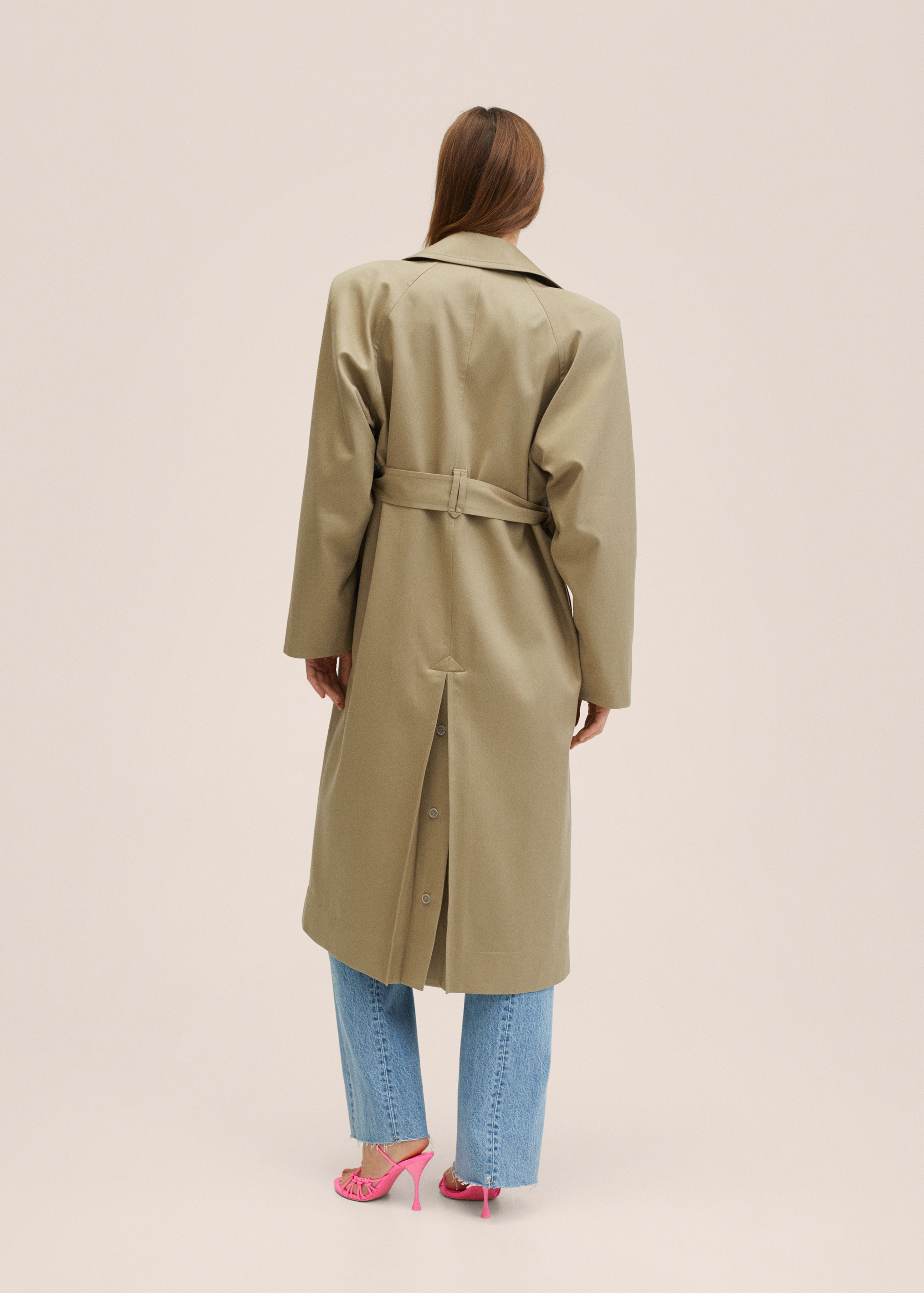 Lyocell trench coat with shoulder pads - Reverse of the article