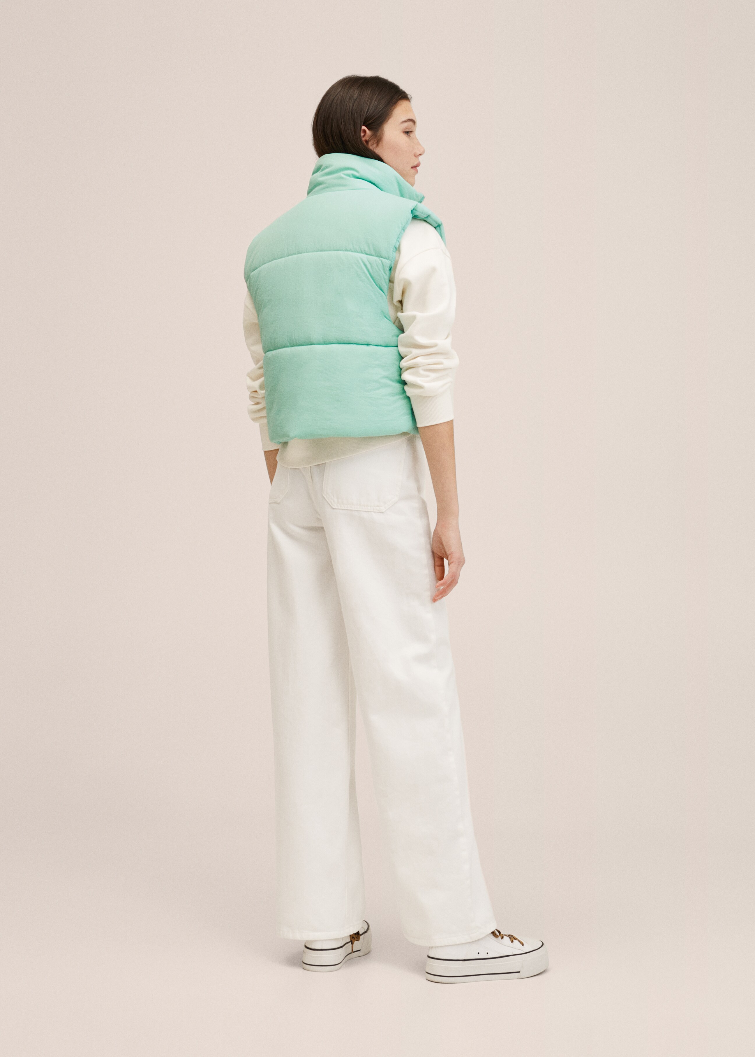 Cropped quilted gilet - Reverse of the article