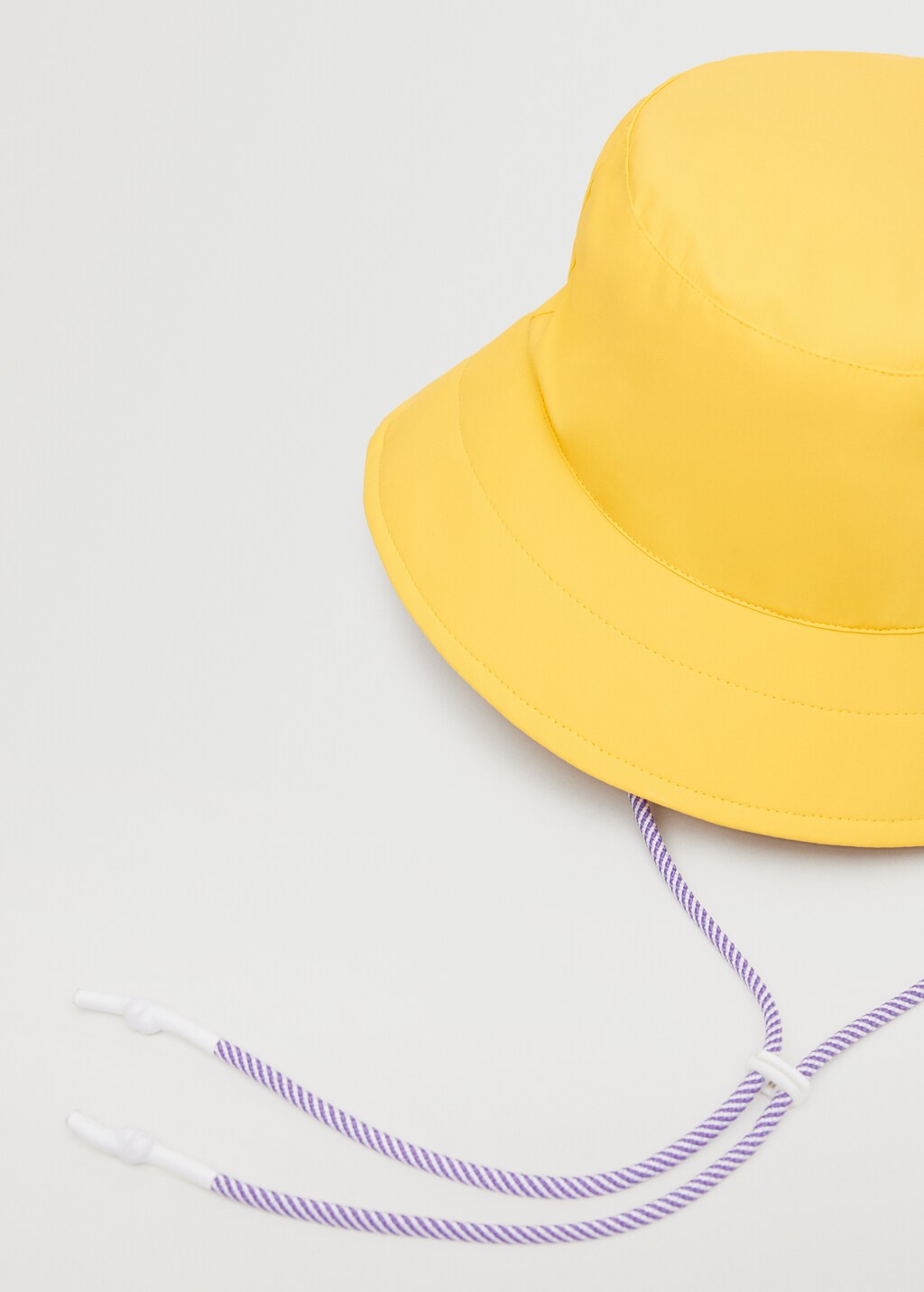 Bucket hat with straps - Medium plane