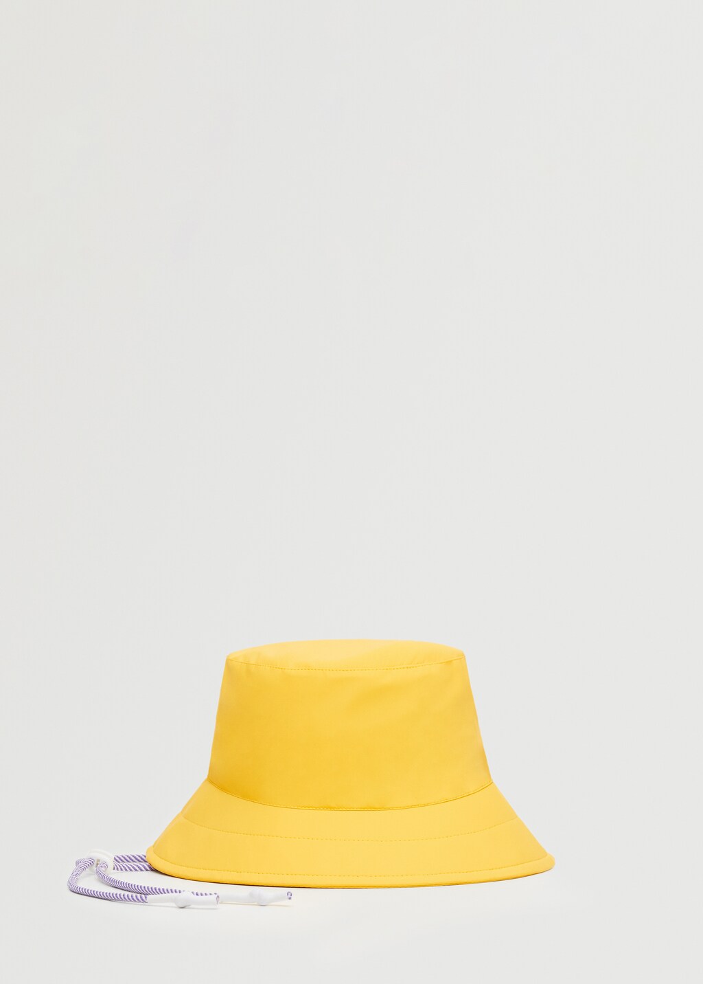 Bucket hat with straps - Article without model