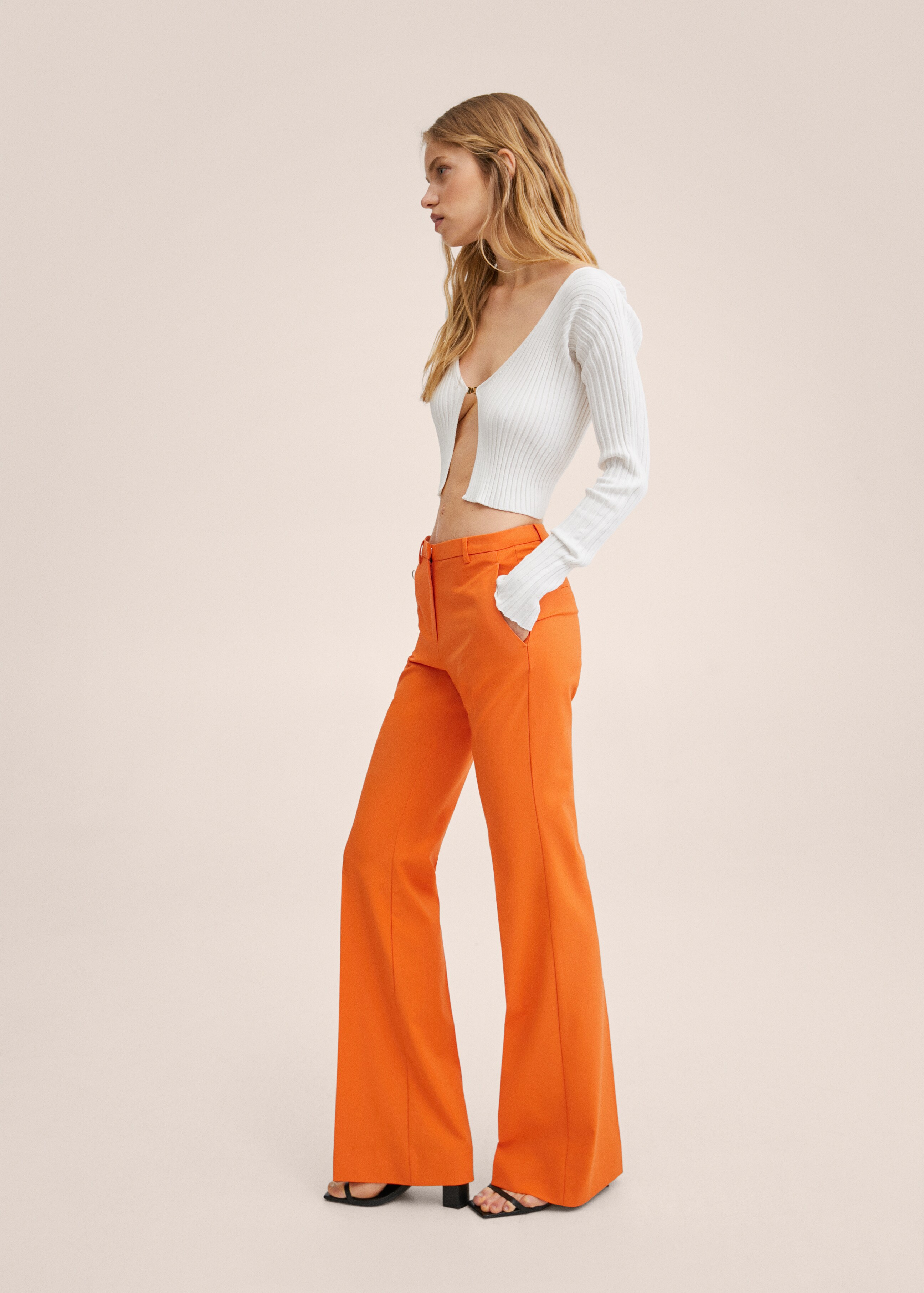 Flowy straight-fit pants - Details of the article 1