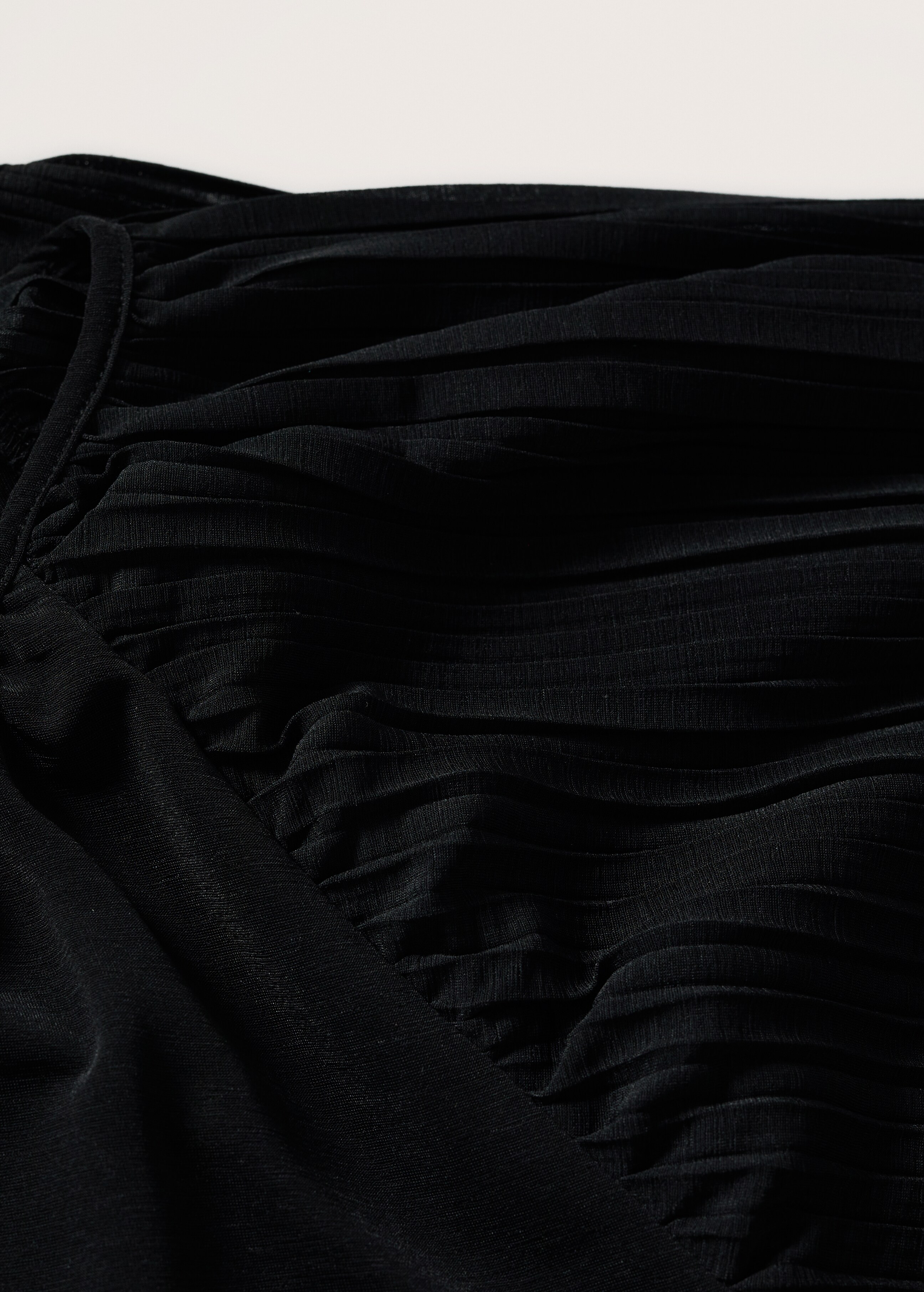 Pleated blouse - Details of the article 8