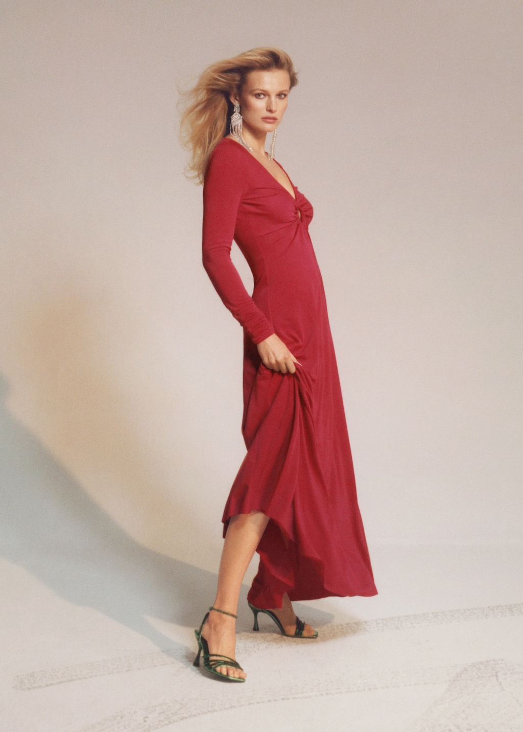 Side slit long dress - Details of the article 6