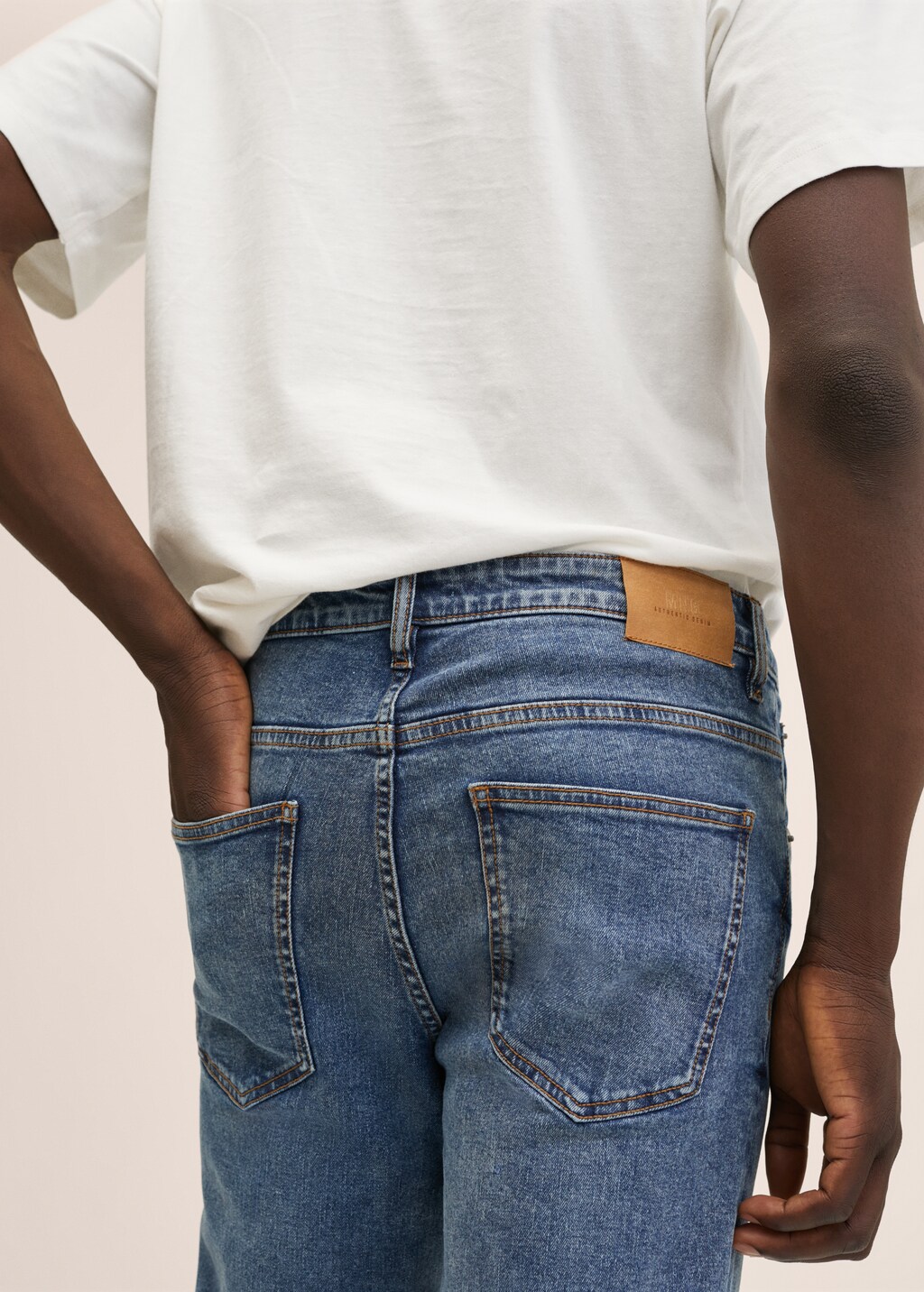 Slim-fit jeans - Details of the article 2