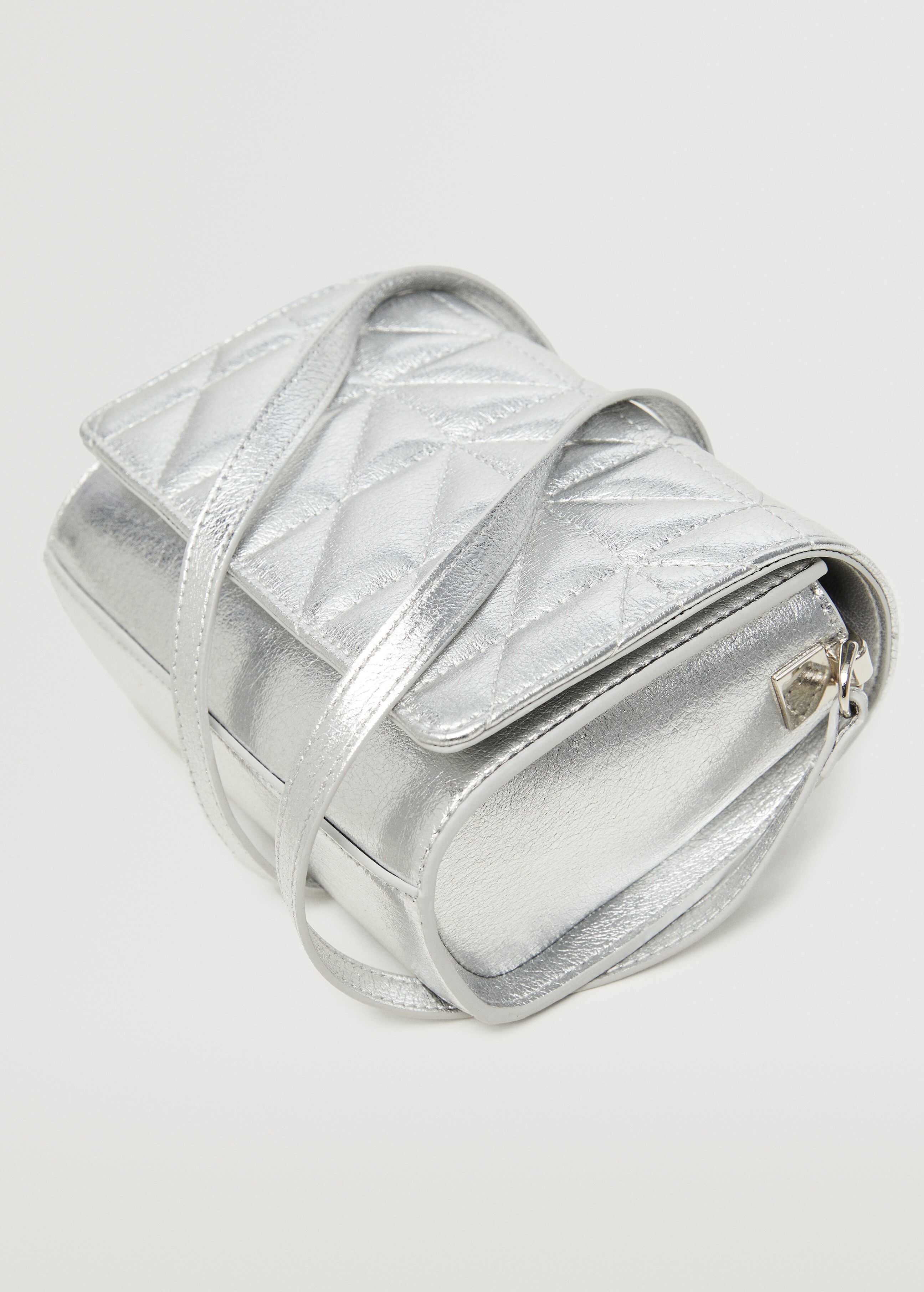 Metallic padded bag - Details of the article 4