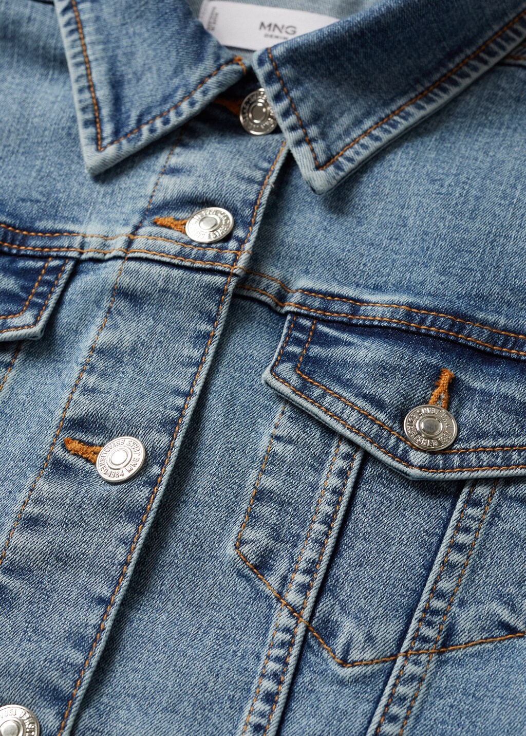 Pocketed denim jacket - Details of the article 8