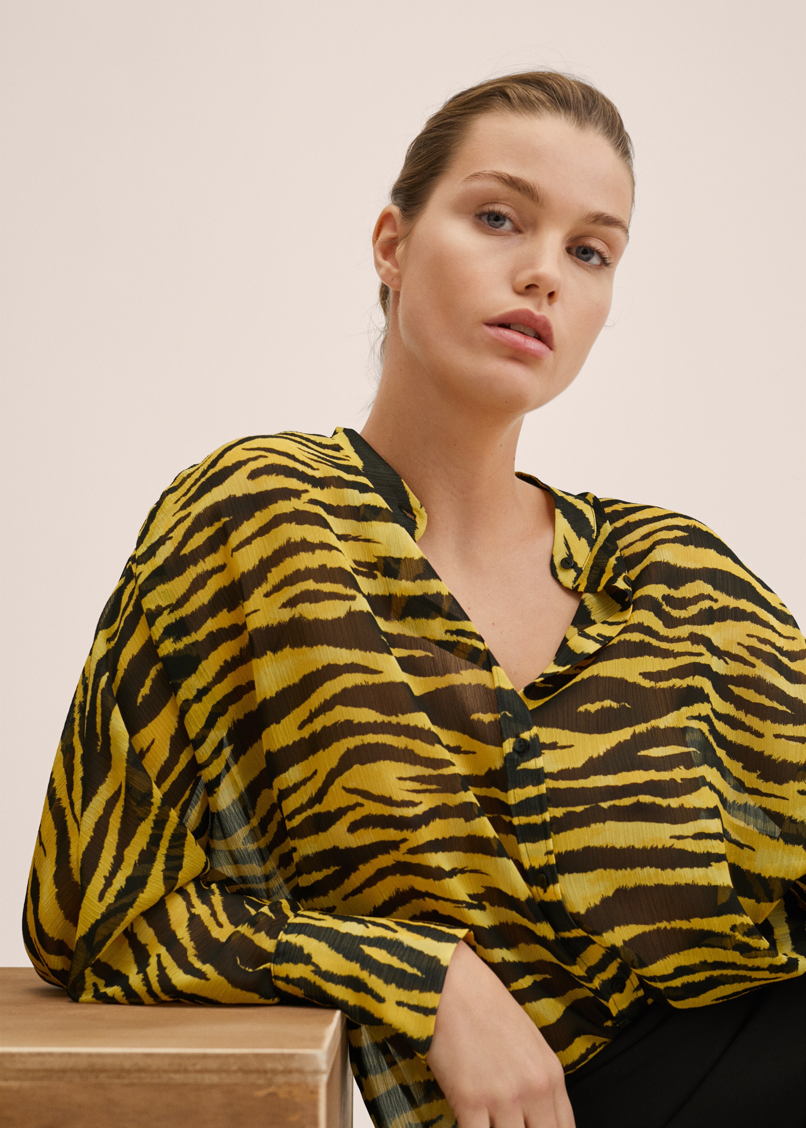 Animal print blouse - Details of the article 2