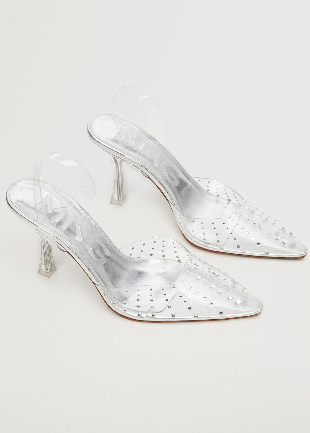 Shiny high-heeled shoes - Medium plane