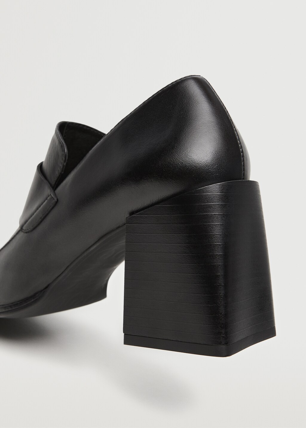 Heel leather shoes - Details of the article 3