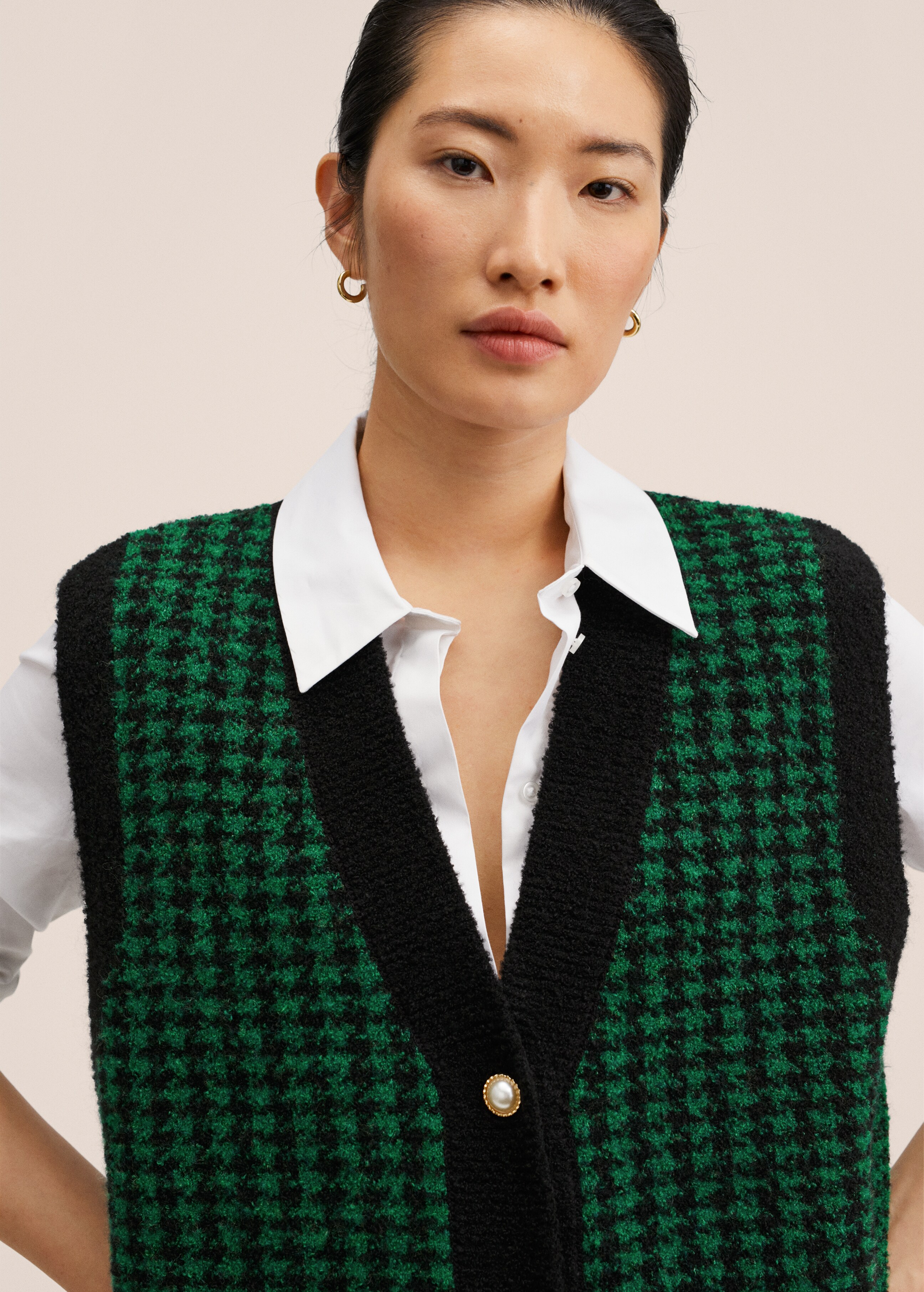 Houndstooth vest - Details of the article 1