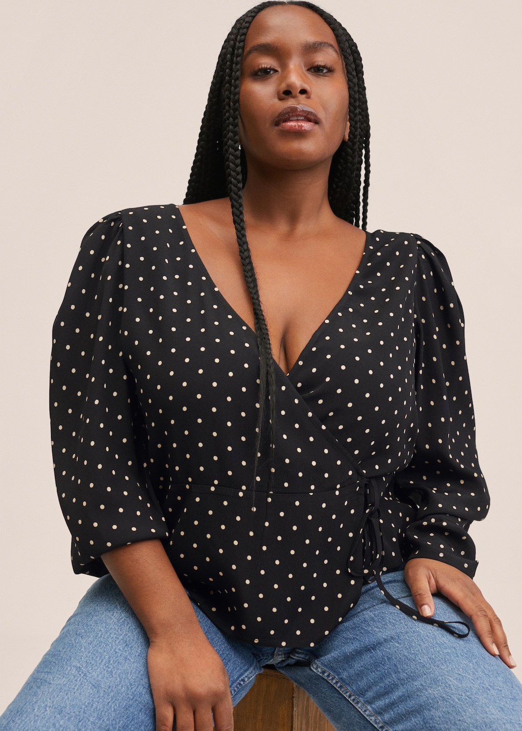 Double-breasted polka-dot blouse - Details of the article 3