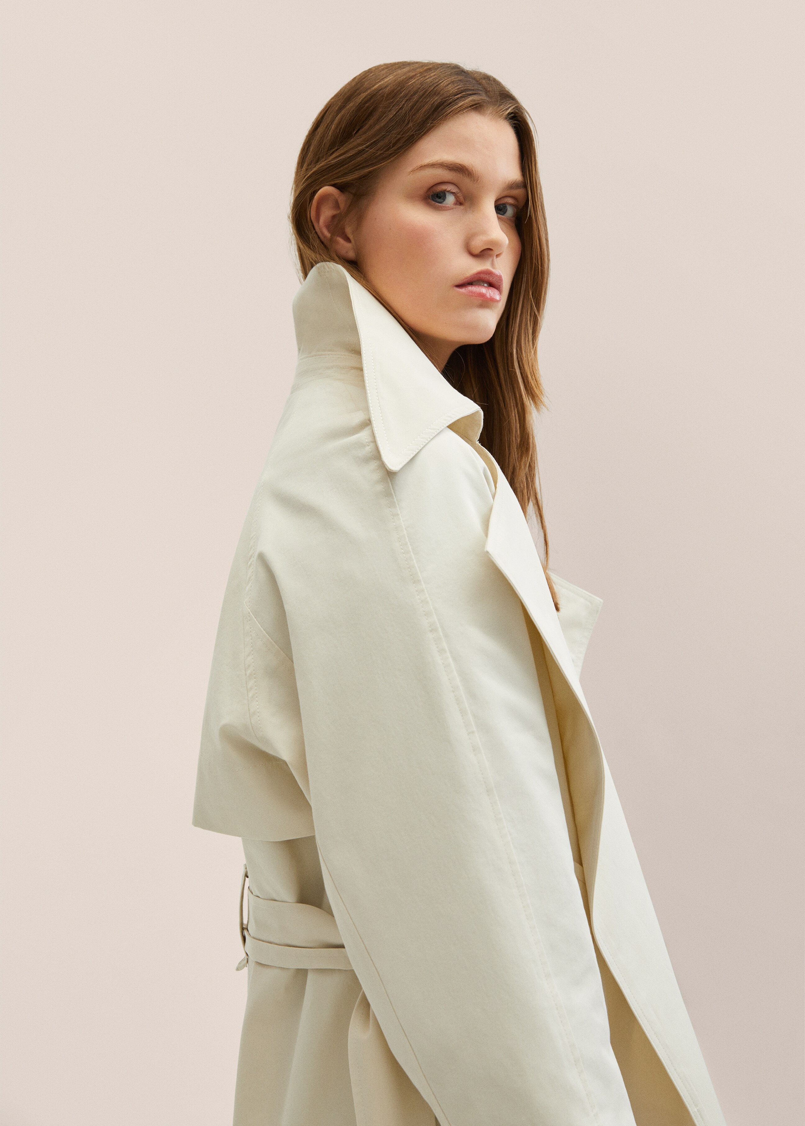 Oversize water-repellent trench coat - Details of the article 1