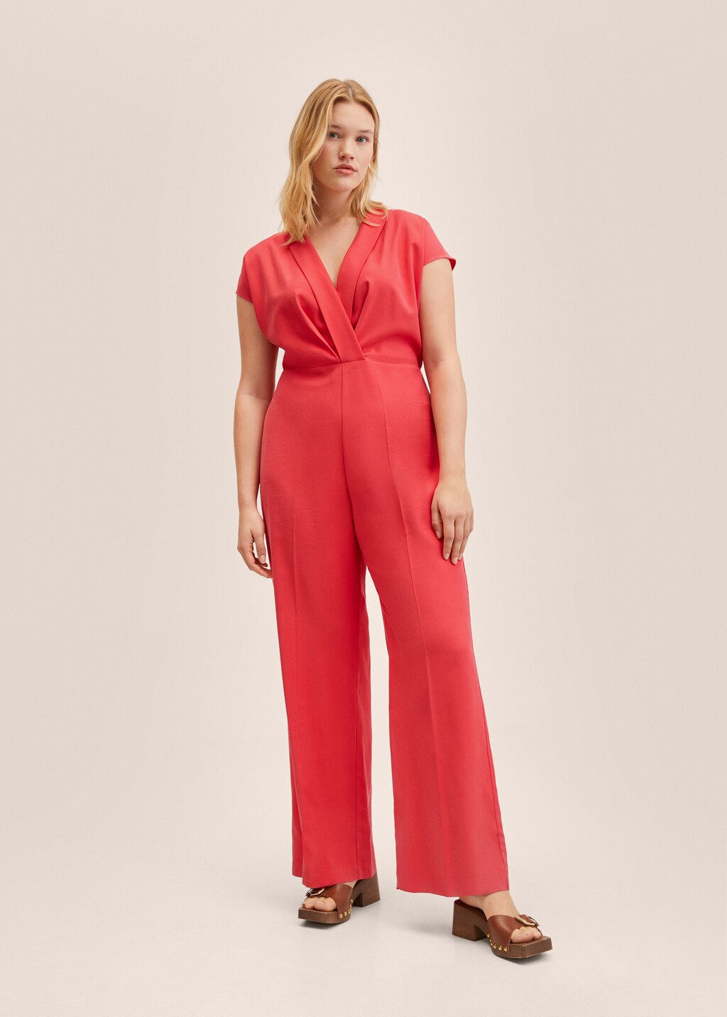 Wrap neckline jumpsuit - Details of the article 4