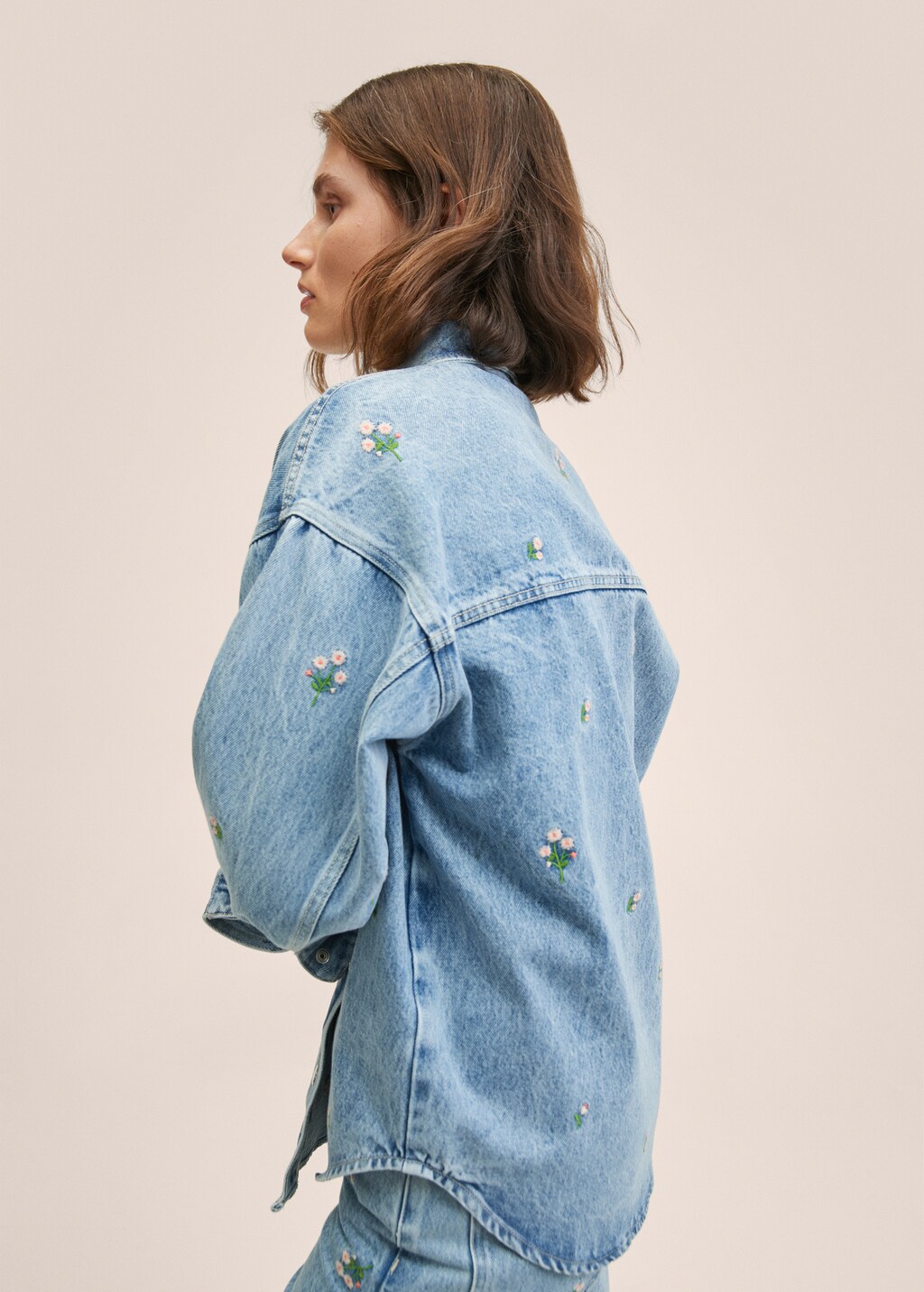 Oversized denim overshirt - Details of the article 2