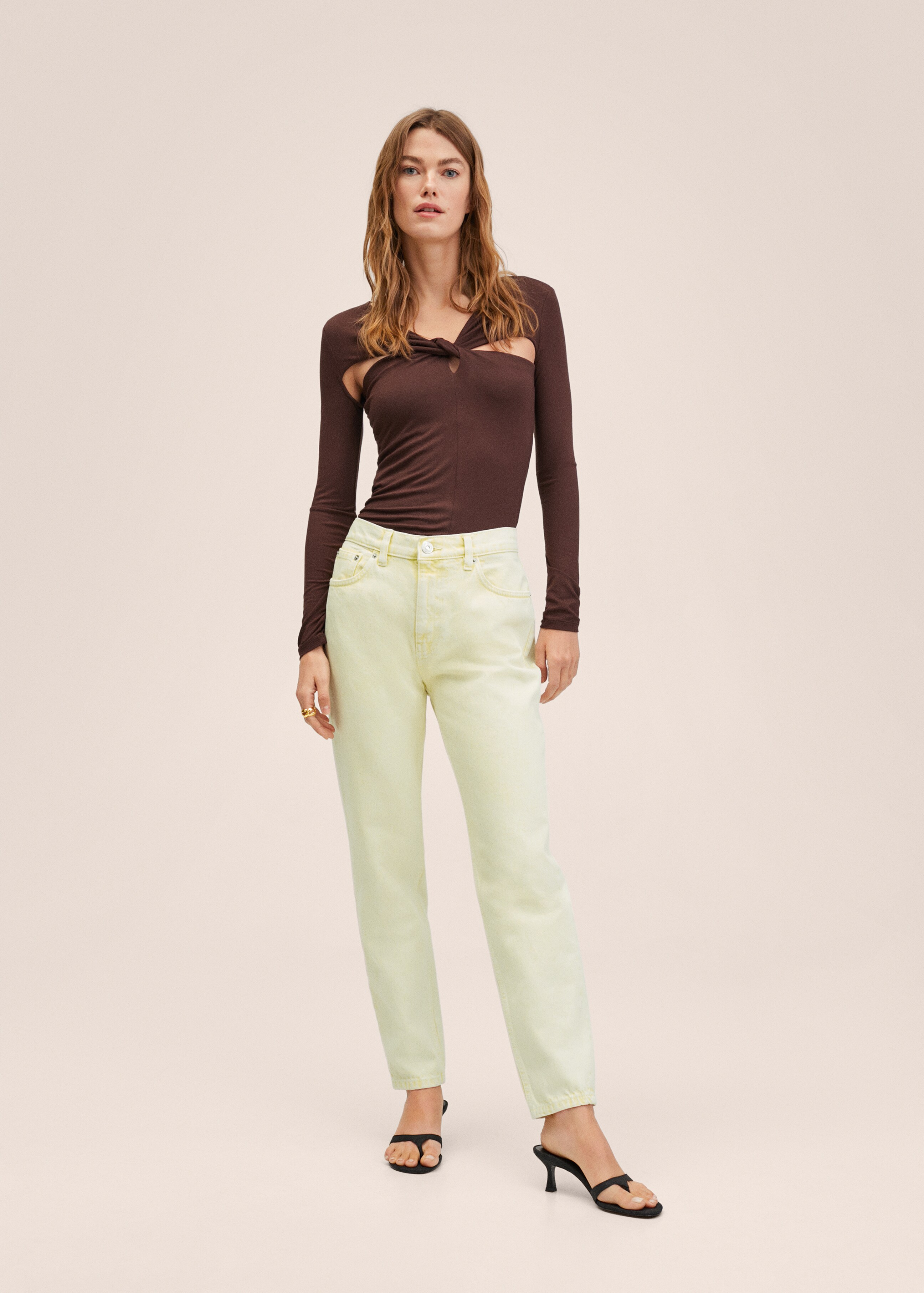 Mom-Jeans mit hohem Bund - Allgemeine Ansicht