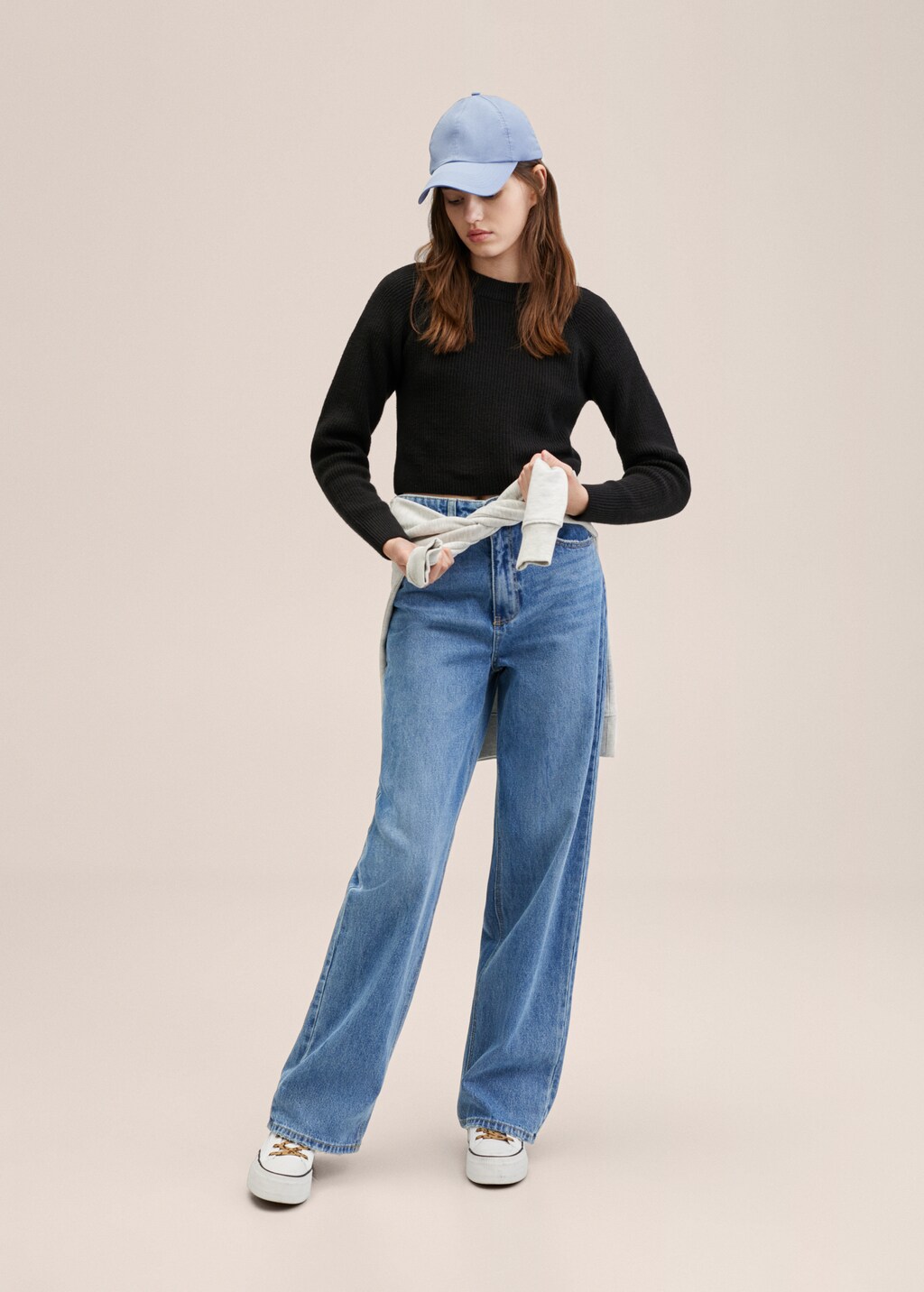 Knitted cropped sweater - General plane