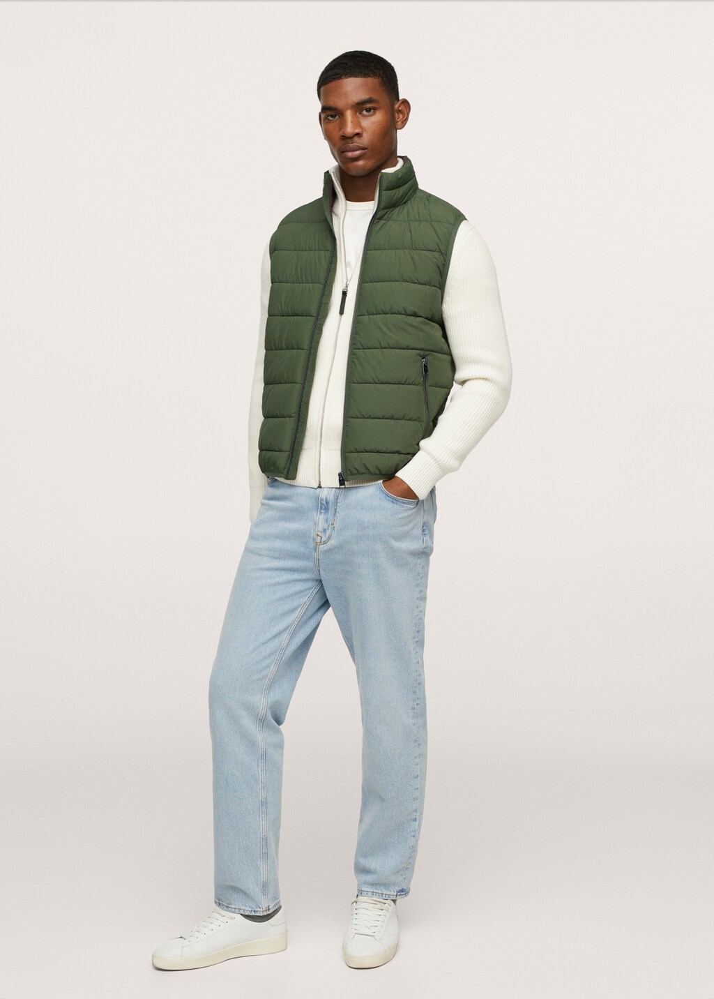 Water-repellent quilted gilet - General plane