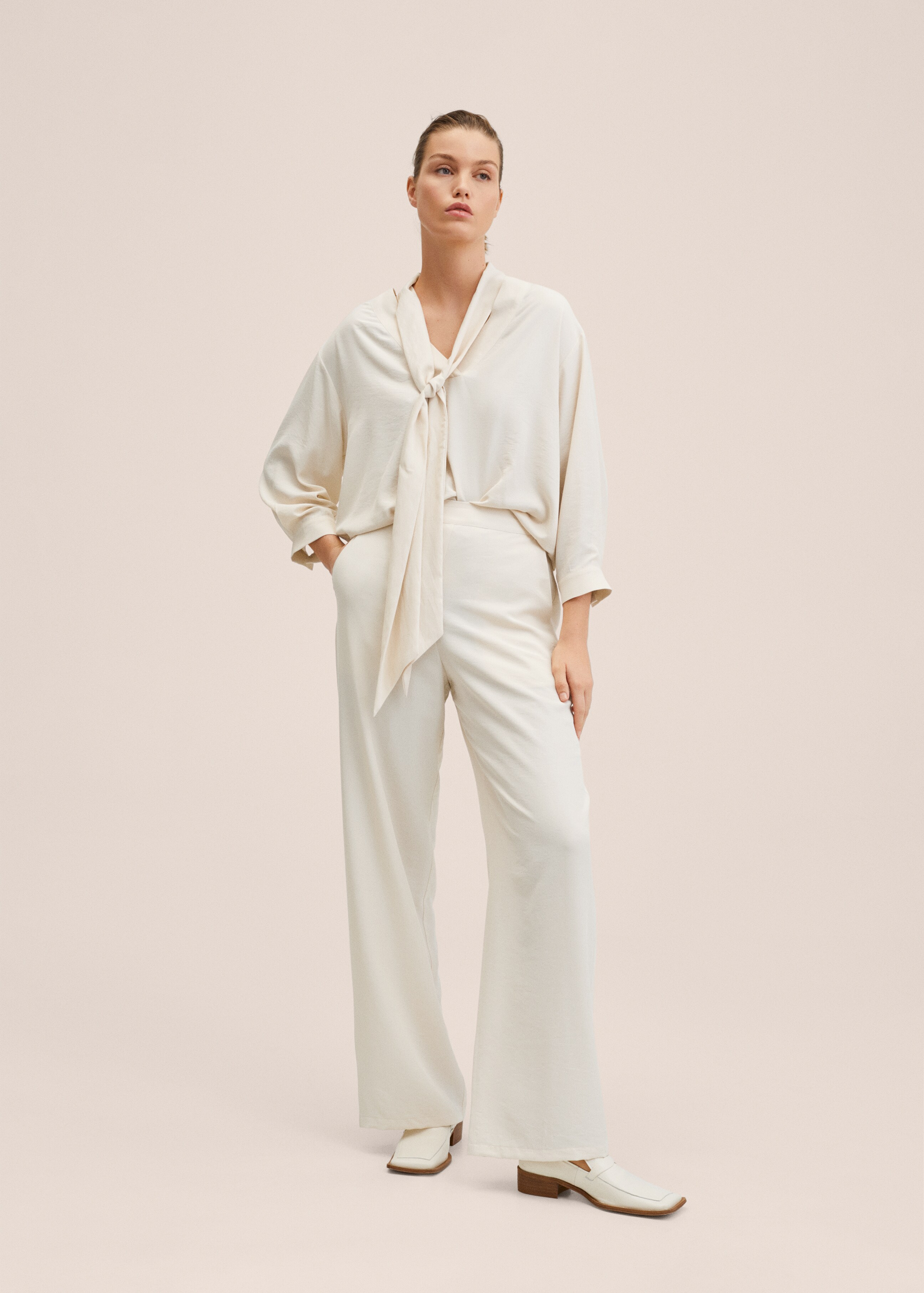 Textured flowy trousers - General plane