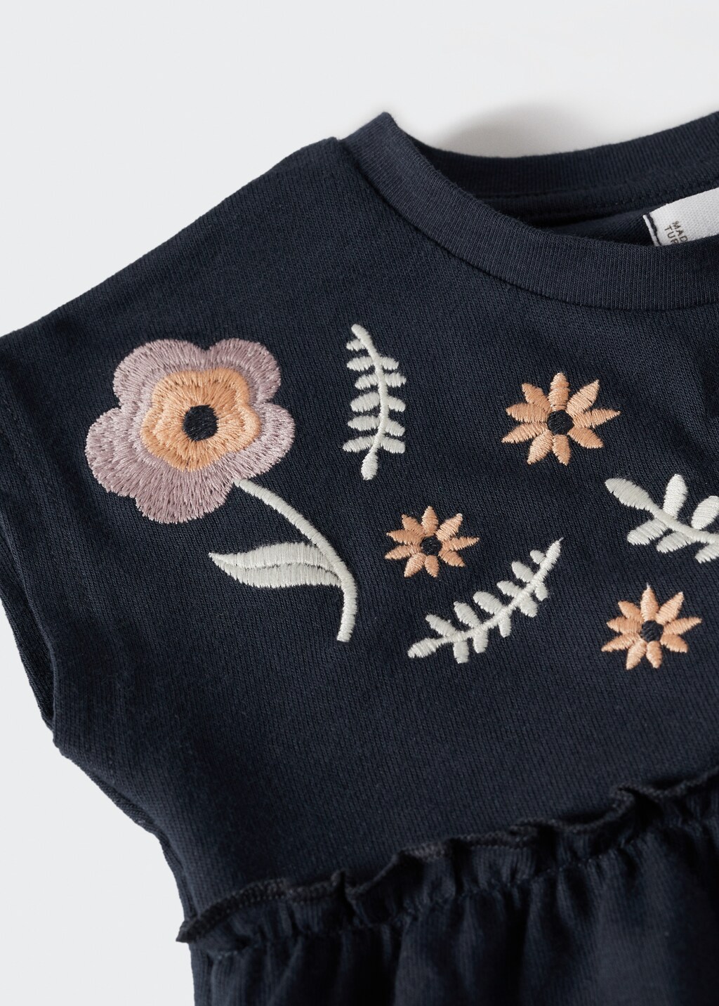 Embroidered flowers organic cotton t-shirt - Details of the article 8